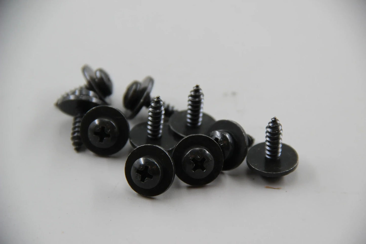 Original BMW E36 E34 E32 E38 E31 10x Linsenblechschraube ST4,8X16-Z2 07119907975