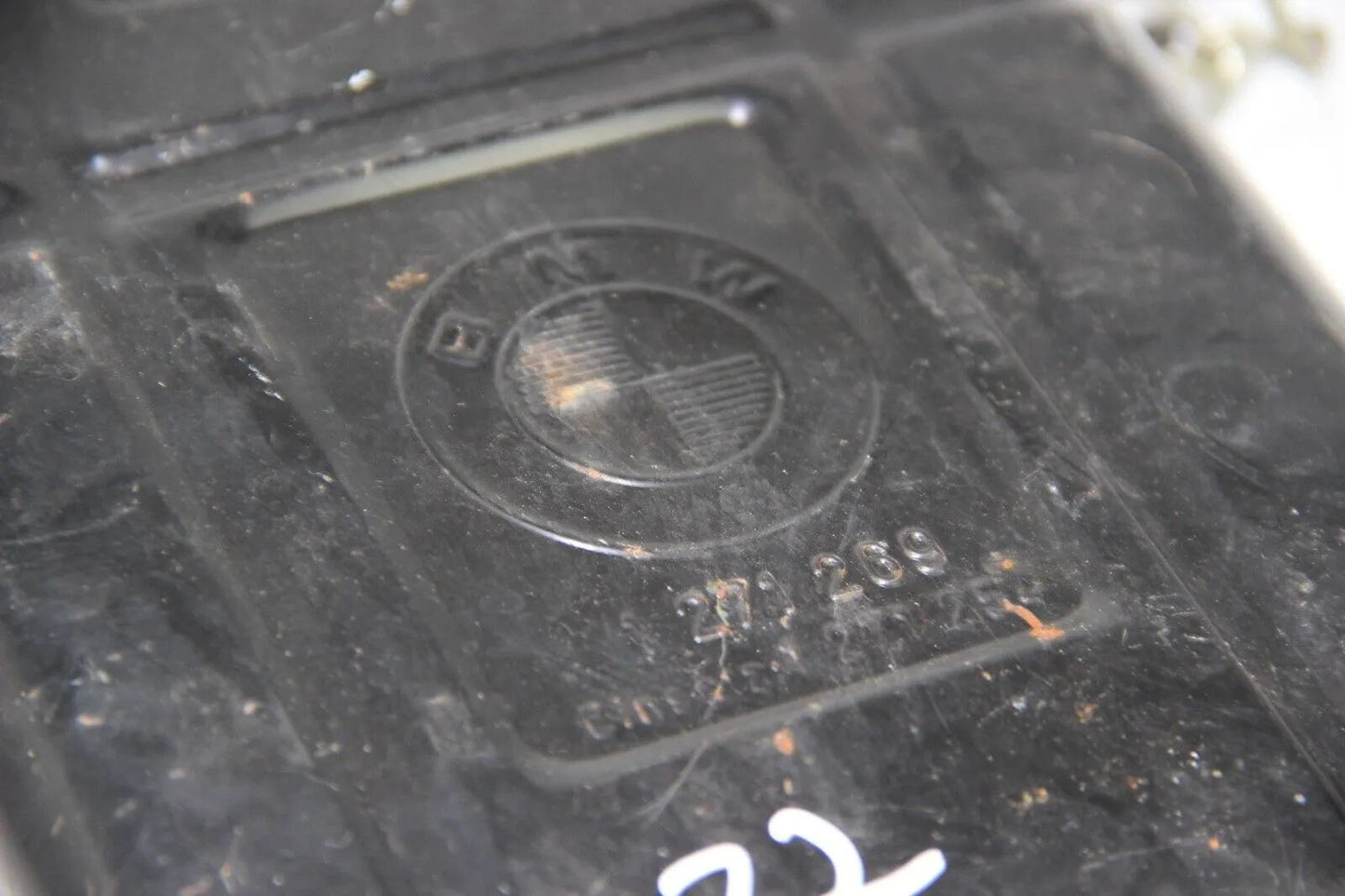 NEU Original BMW E28 E23 E12 Luftfilterkasten Luftfilter Gehäuse 1271269