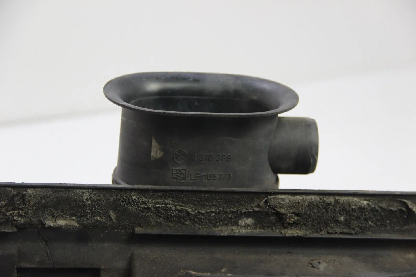 Original BMW E34 M5  Ansauggeräuschdämpfer Luftfilterkasten 1312065 1318388