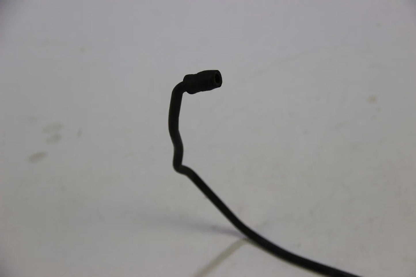 Original BMW E34 M5 3.8 S38 Kraftstoffvorlaufleitung Benzinleitung 13531312818