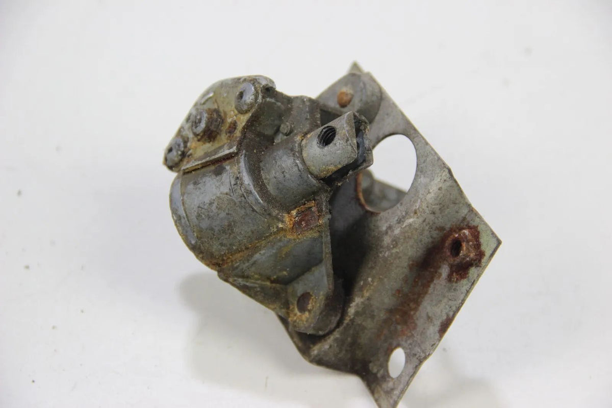 Original BMW E10 E9 Dreieckscheibe Dreh-Mechanismus links Halterung