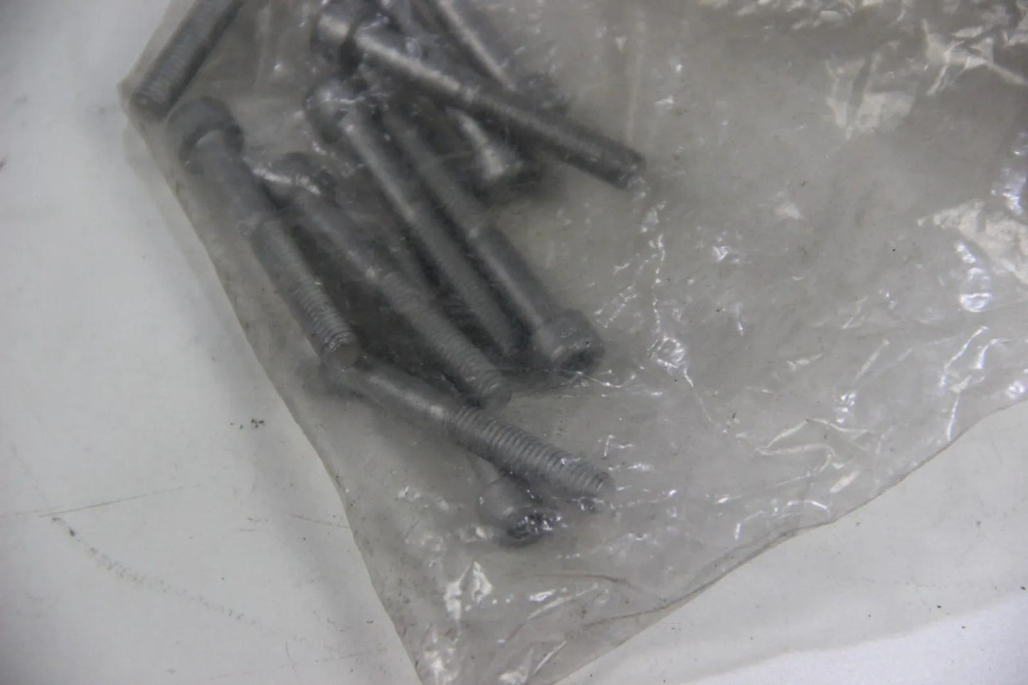 Original BMW Motorrad 10x Schraube Zylinderschrauben M6x45 46612322495