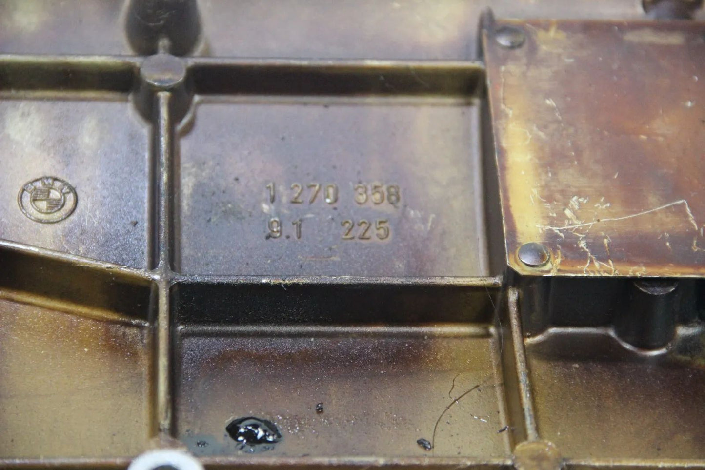 Original BMW E21 E30 M10 316 318 Ventildeckel Zylinderkopfhaube M10 1270358