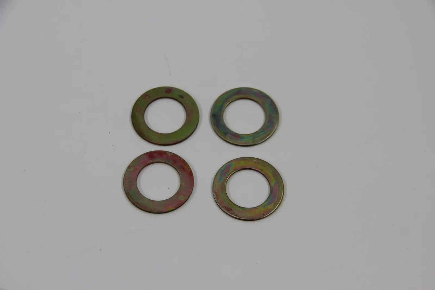 BMW E10 E3 E9 E21 E30 E12 E28  Unterlegscheibe Ventilsteuerung 4x 11330634140