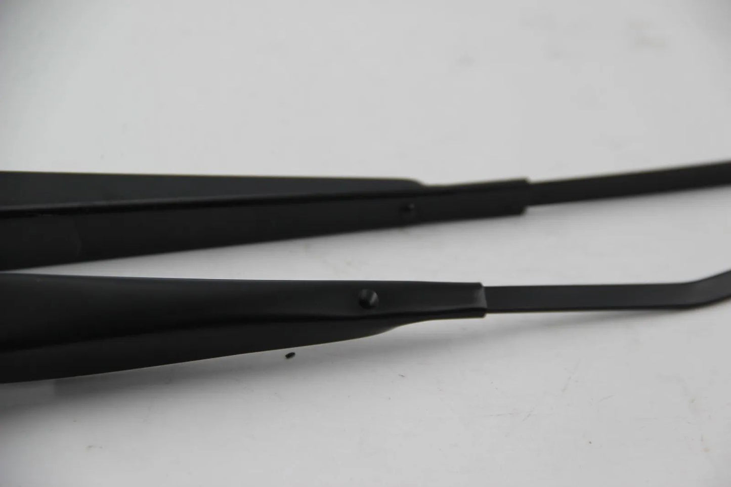 Original BMW E12 E28 5er Wischarm links rechts NOS NLA 61611365980 61611357477