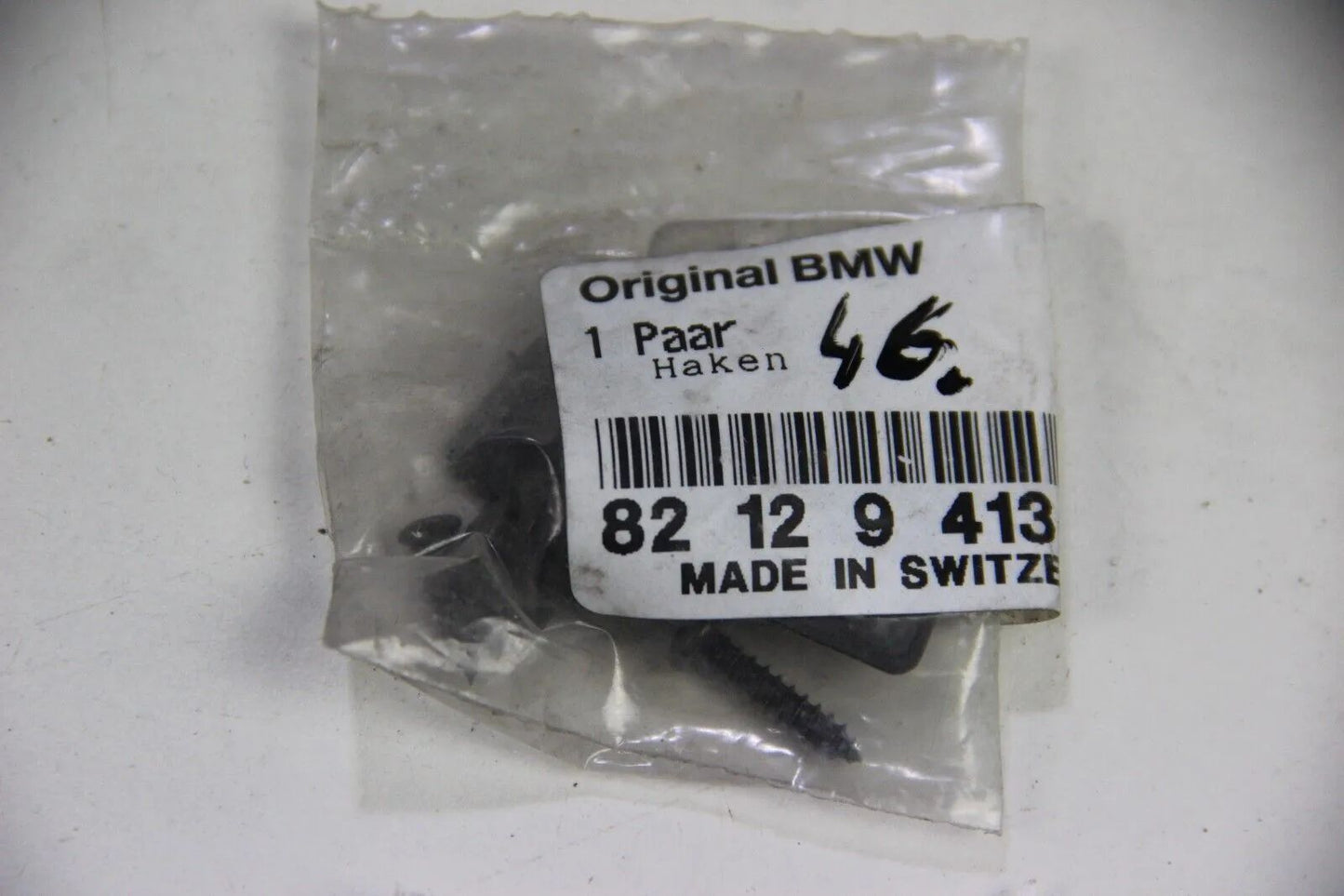 NEU Original BMW E30 E28 E23 1 Paar haken Sonnenrollo NOS 82129413178 OEM