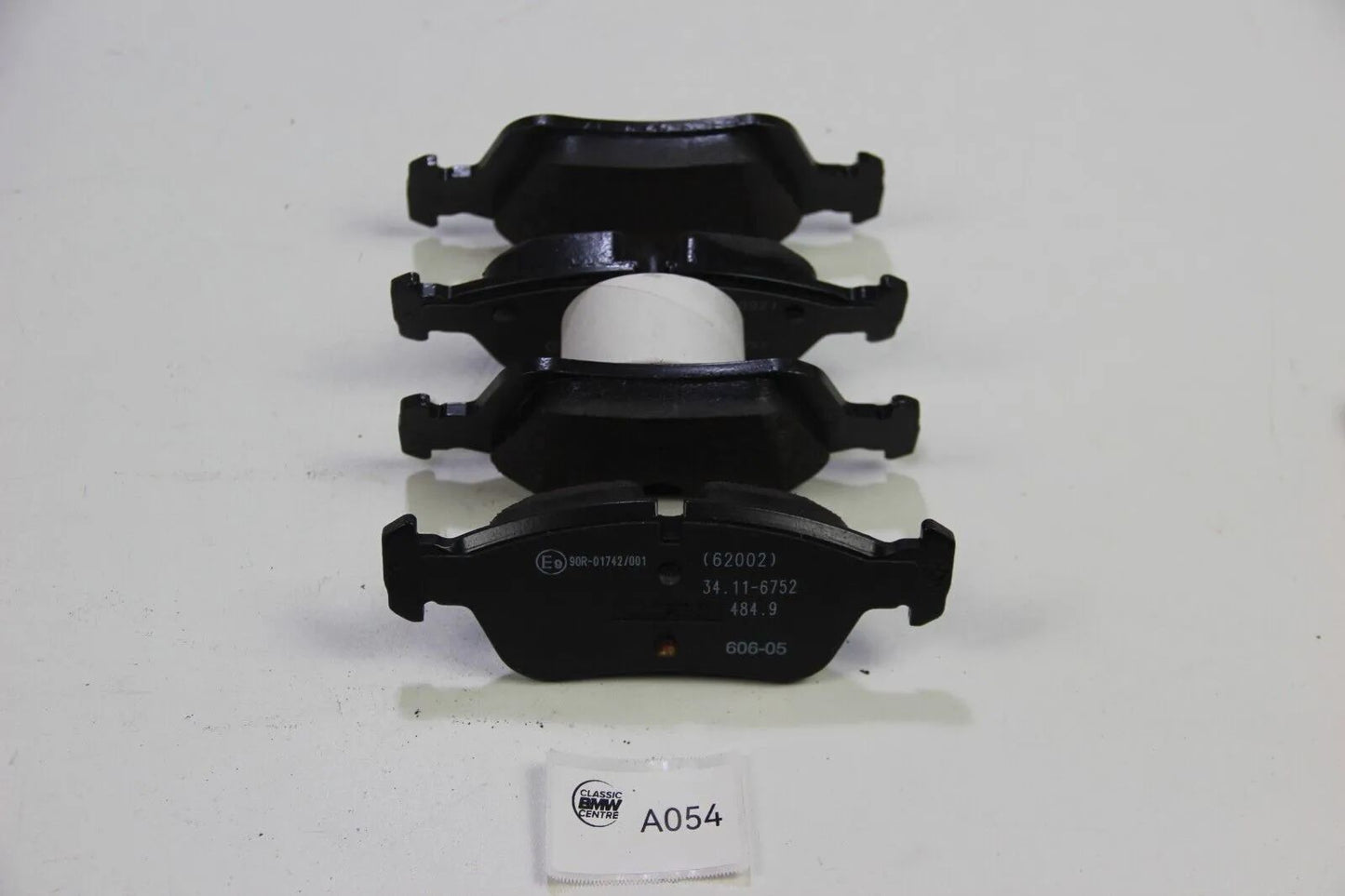 NEU Original BMW E36 316i-328i E46 316i-320i E85 Z3 Bremsbeläge NOS 34216761242