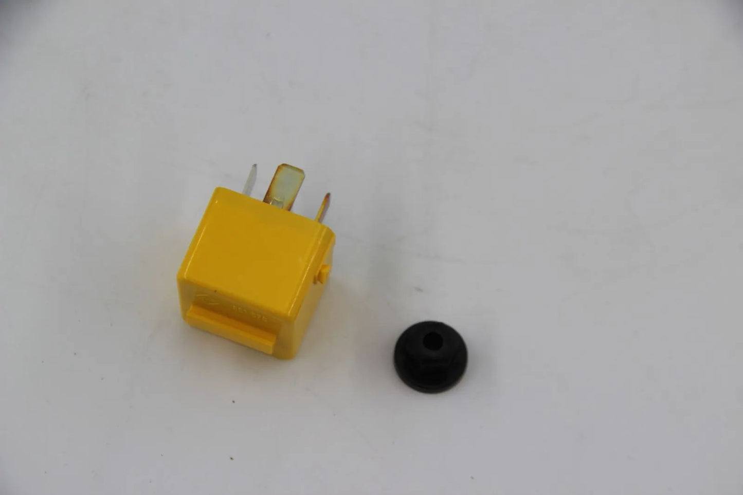 BMW Reperatursatz Service Relais 2x Halter Adapterleitung Mutter 61139060647 NOS