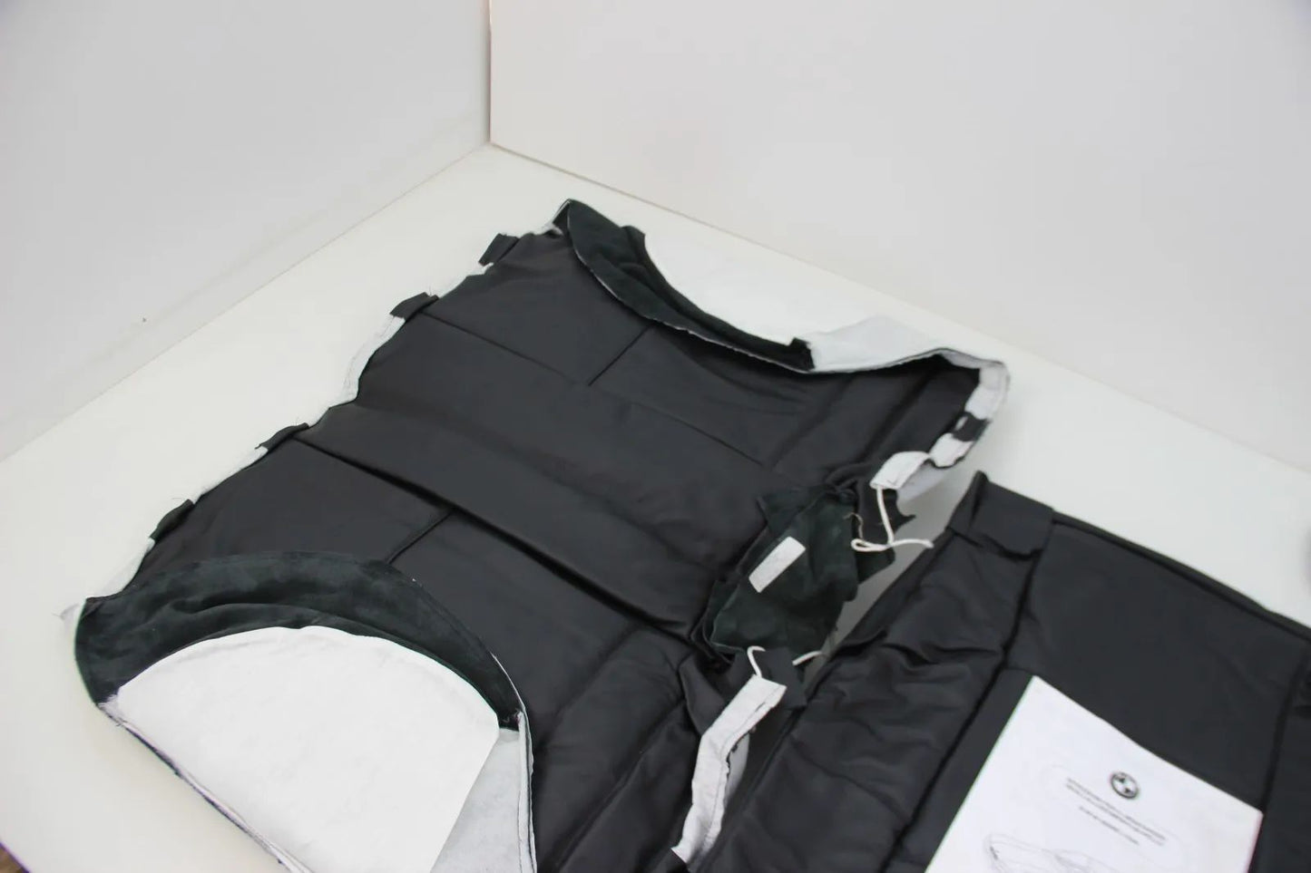 BMW E46 Limo Lederverkleidung/Bezug Innenausstattung schwarz NOS 99990460967