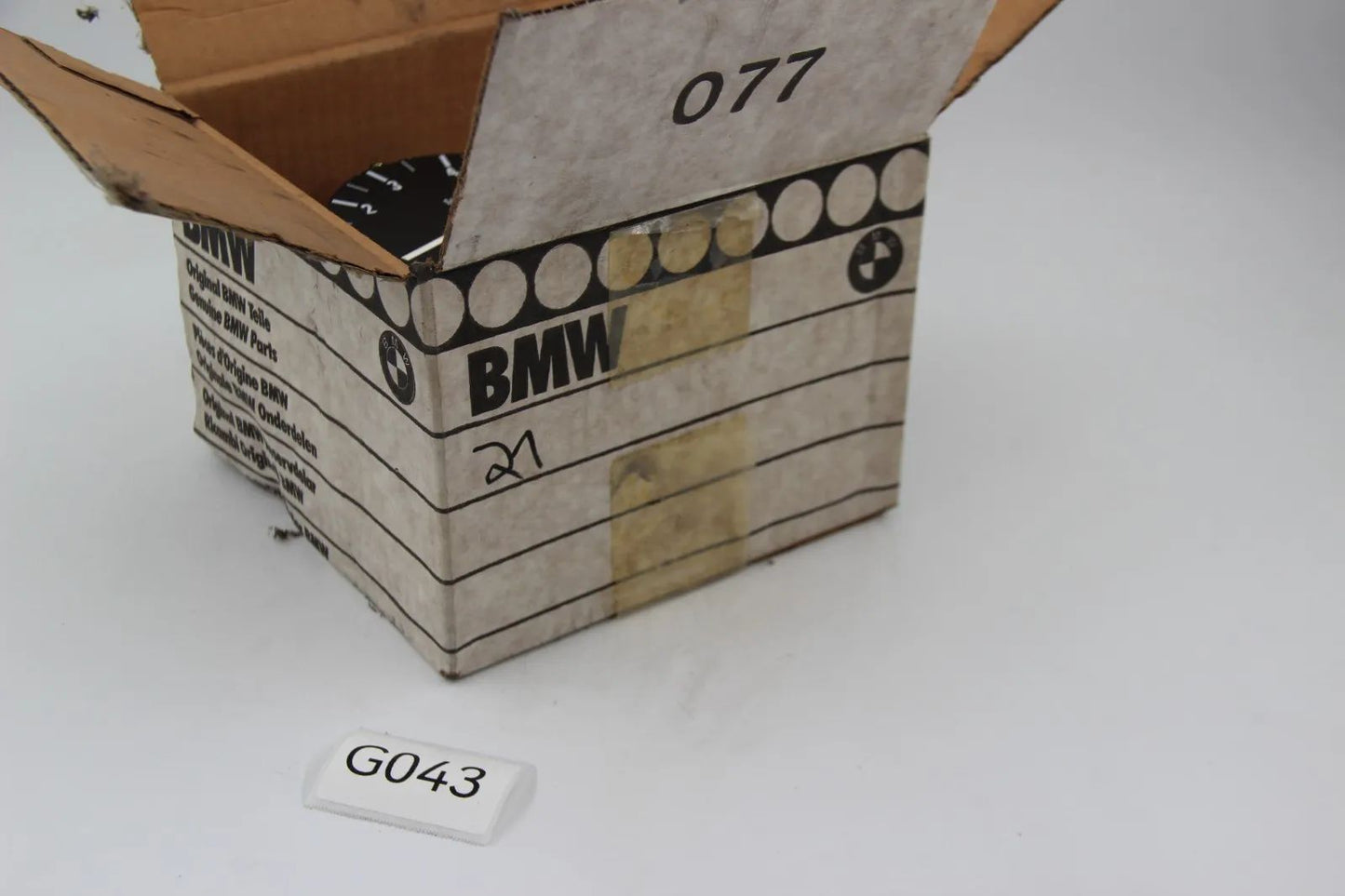 BMW E28 E24 Drehzahlmesser mit Verbrauchsanzeige L/100KM NOS 62131376425