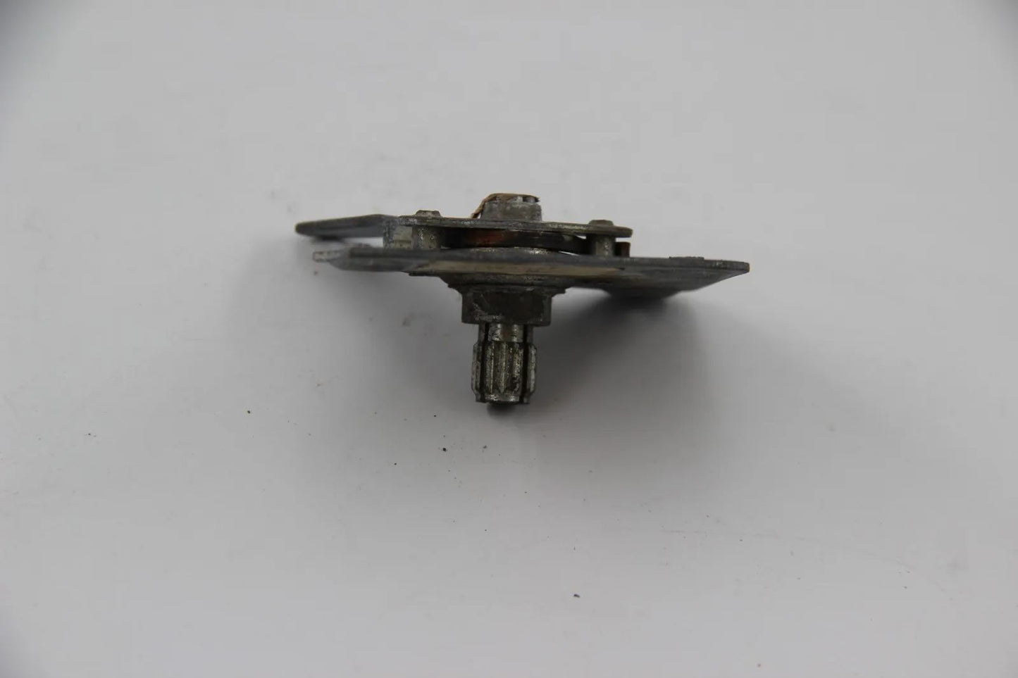 BMW E3 E21 Neue Klasse E12 E24 Fernbetätigung Links Left  51211800665 Neu