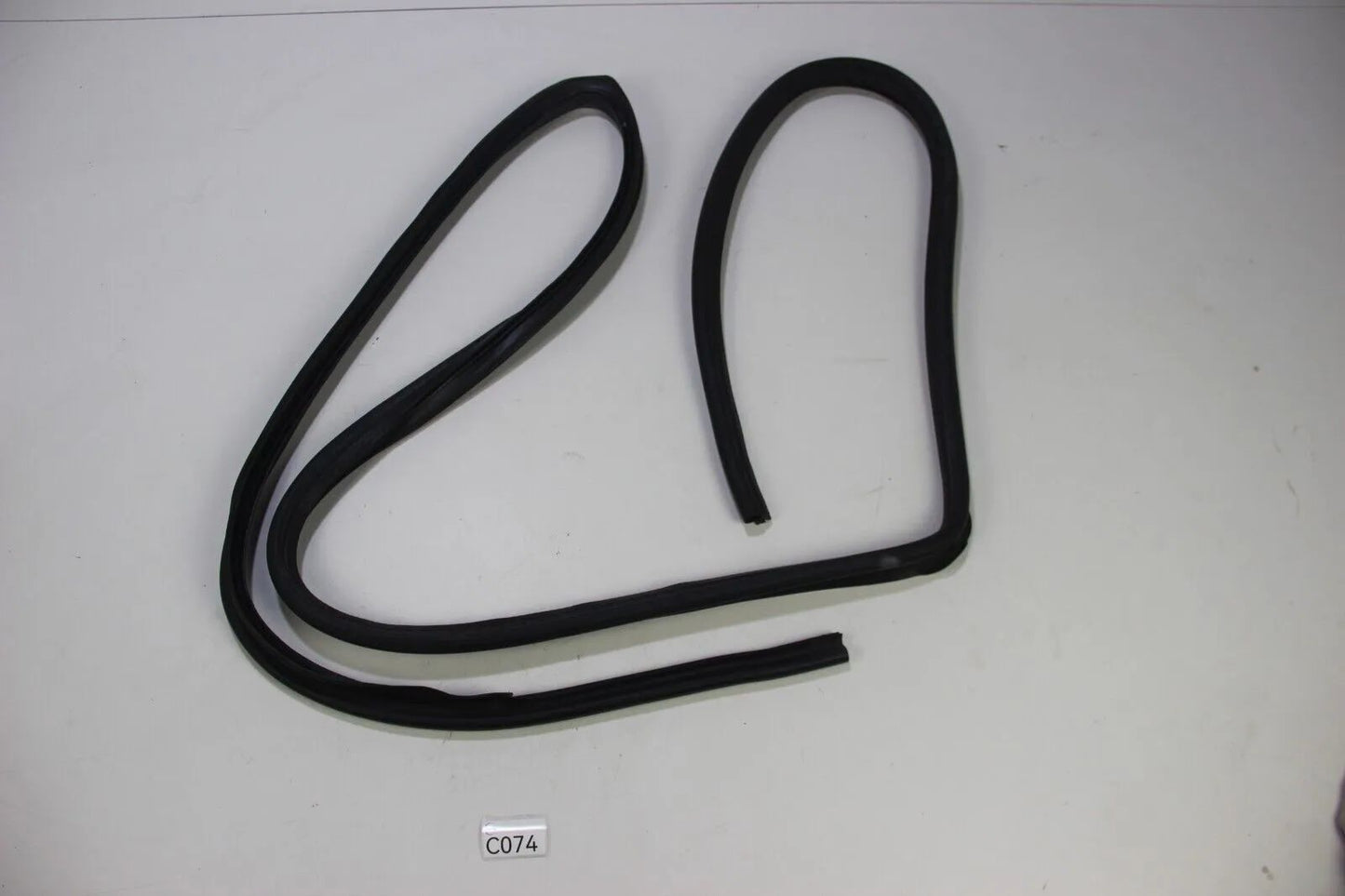 Original BMW E32 728i-750i Dichtung Heckklappe Trunk Lid Seal Gasket 51711908443
