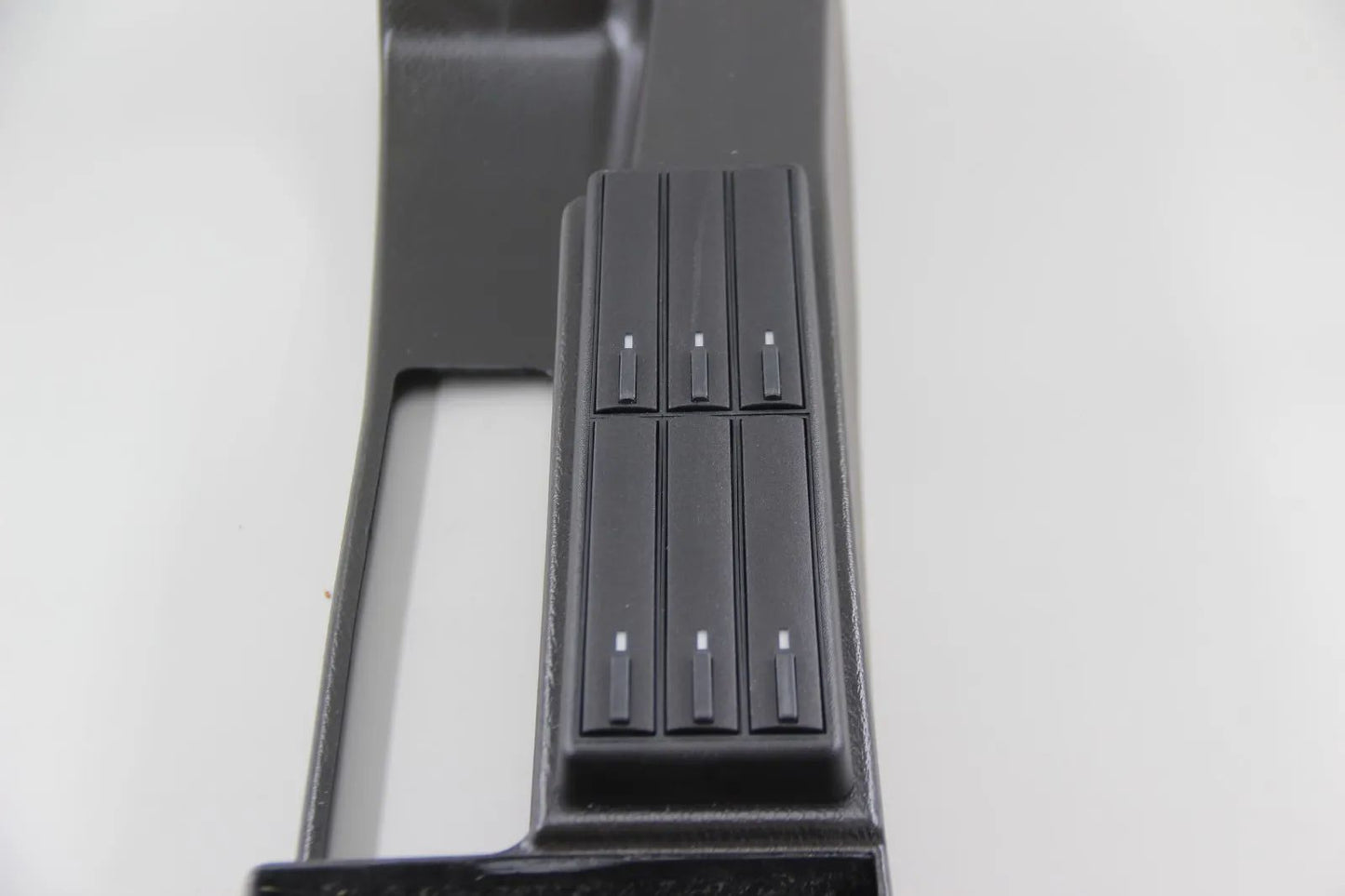 BMW E30 316i-325i M3 Cassettenbox Mittelkonsole Nachrüstset NOS 65149056554