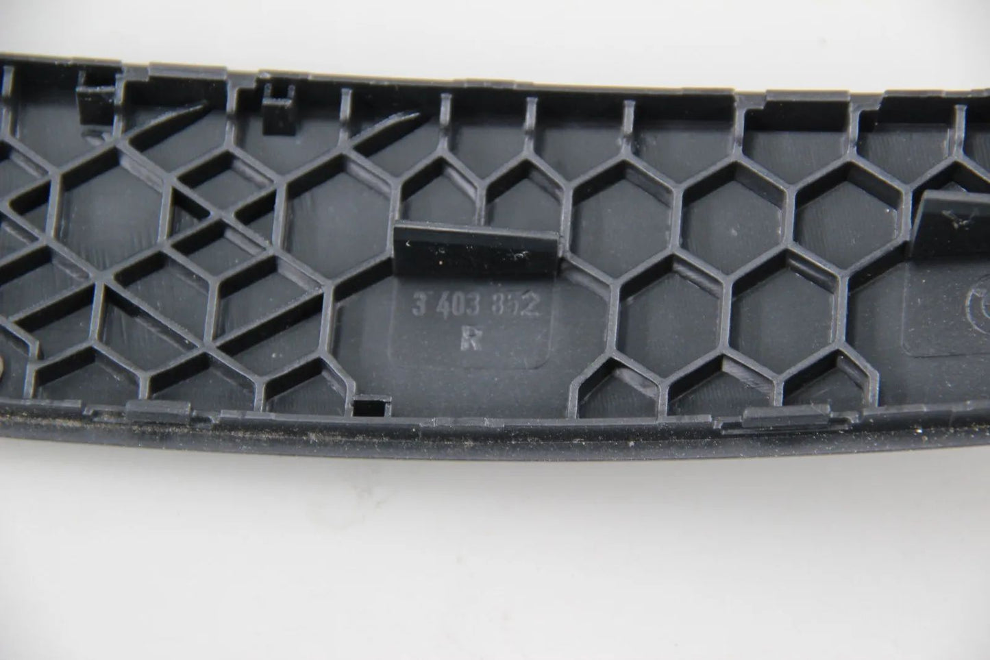 Original BMW E83 X3  Zuziehgriff Oberteil rechts Schiefergrau NOS 51413403852