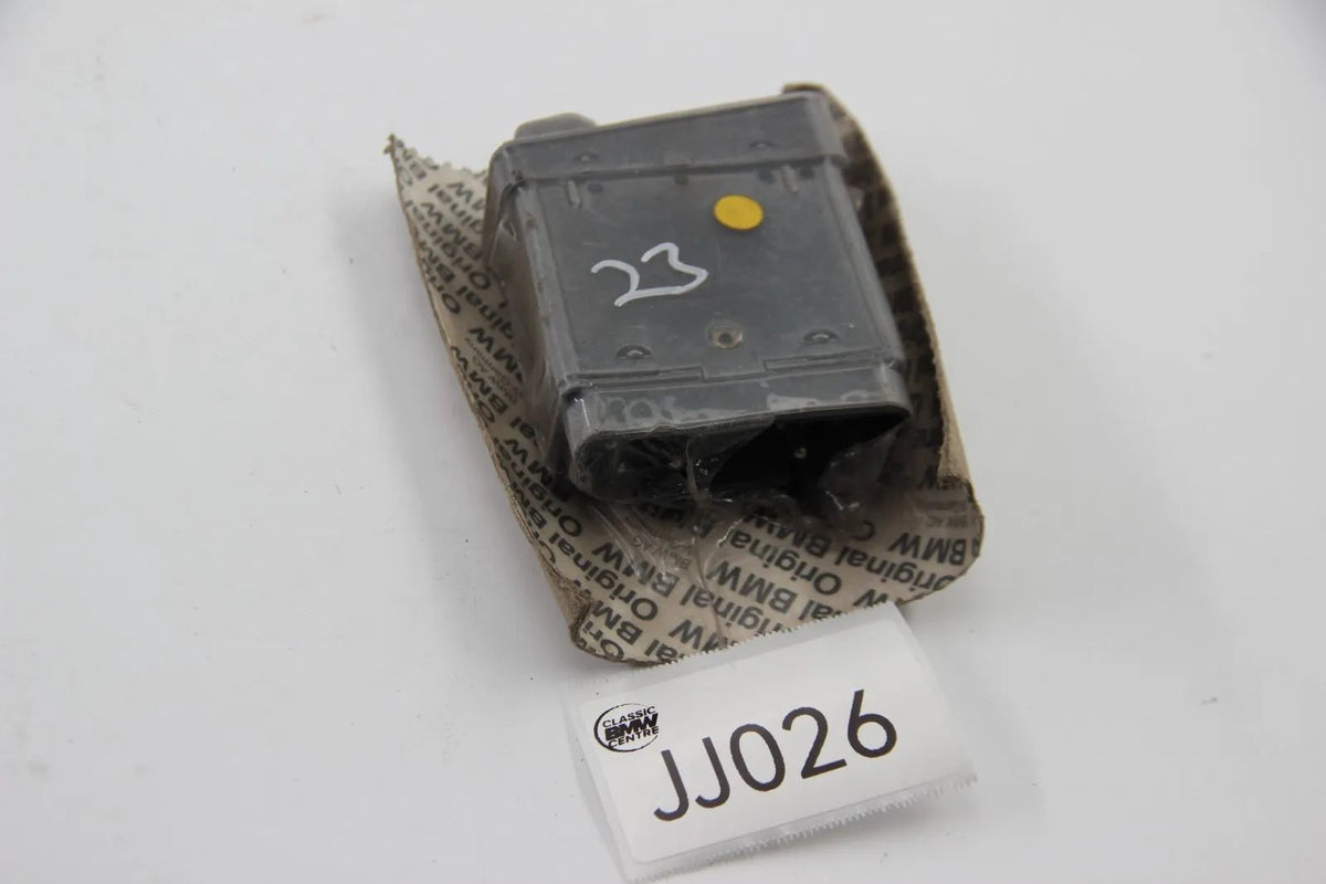 Original BMW E34 5er Schalter Nebelscheinw./Nebelschlusslicht NOS 61311384007