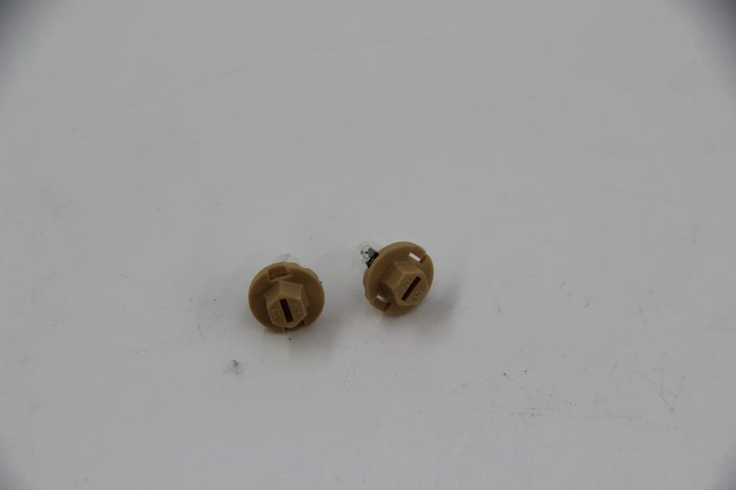 Original BMW E36 E34 E39 E32 E38 E31 E53 Glühlampe  12V 1,5W NOS 2Stk 6211139126