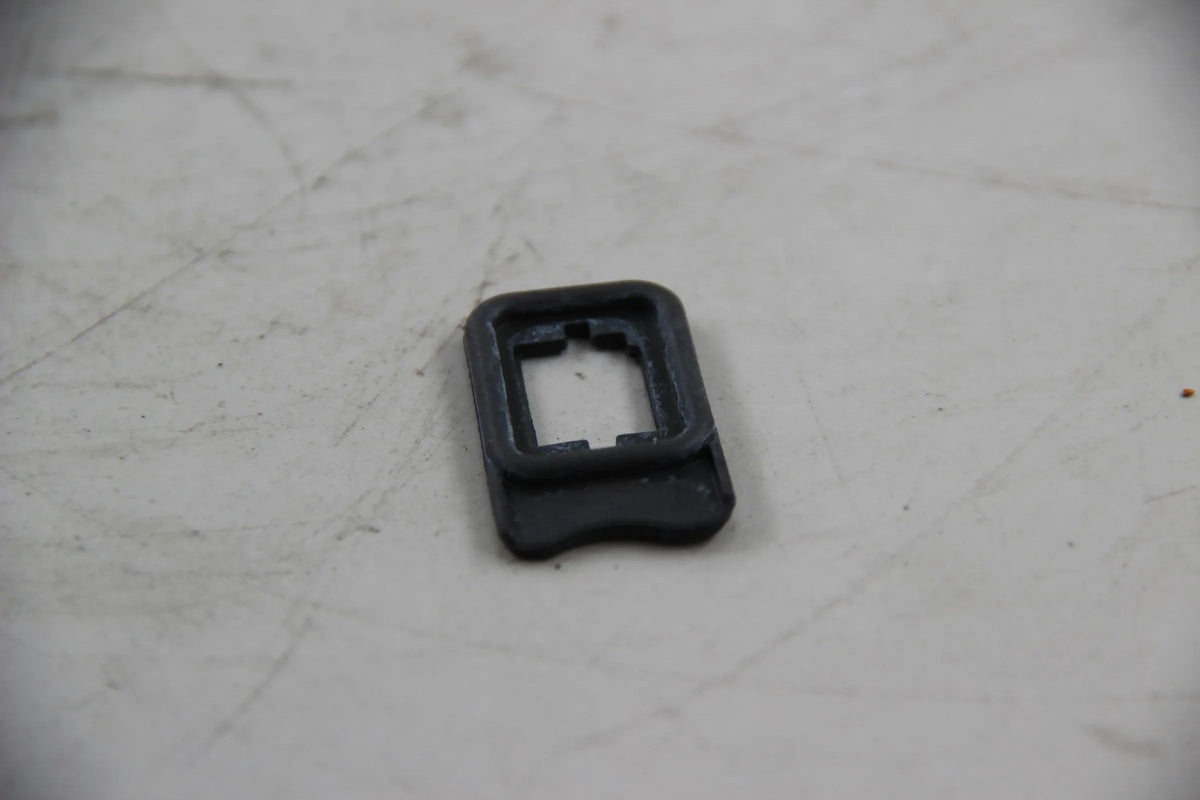 Original BMW E83 X3 2.0d E53 X5 3.0d Dichtung Griffleiste Heckklappe 51137058100