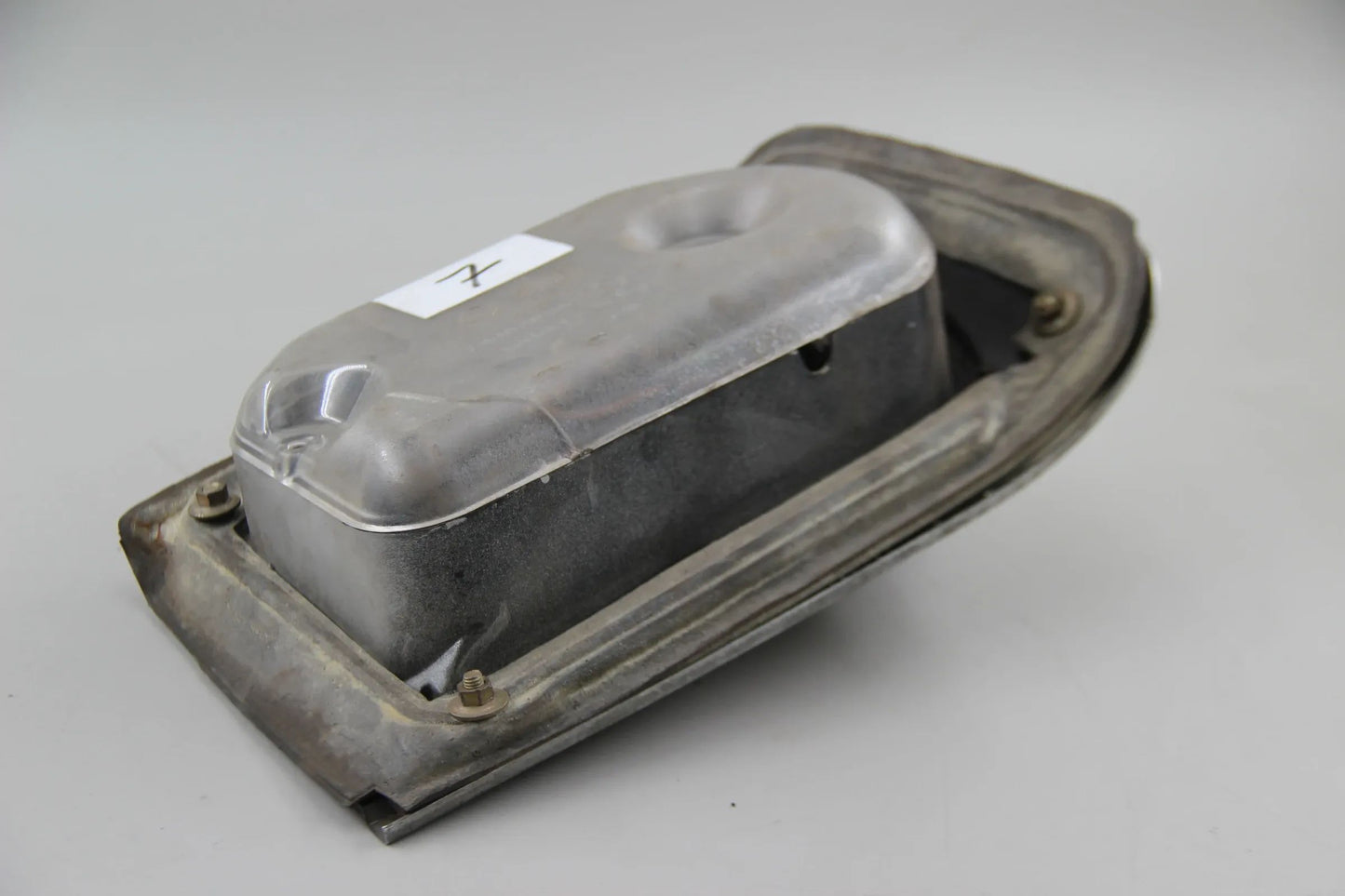 Original BMW E10 1502 1602 1802 2002 2002tii Lampenträger links 63211356931