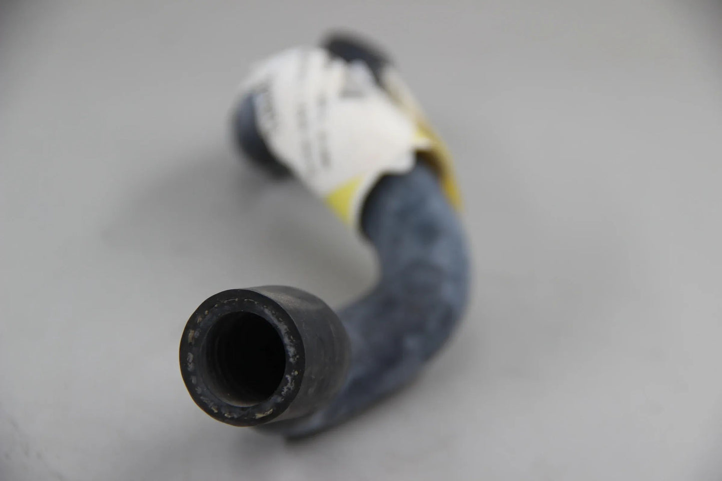 Orig. BMW E32 750i Schlauch Wasserventil-Heizkörper rechts SERVICE 64211388933