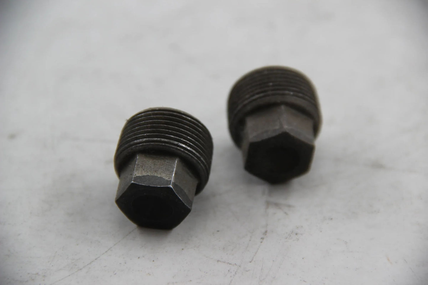 Original BMW E10 NK E21 E30 E12 E24 2x Verschlussschraube M24X1,5 27111226798