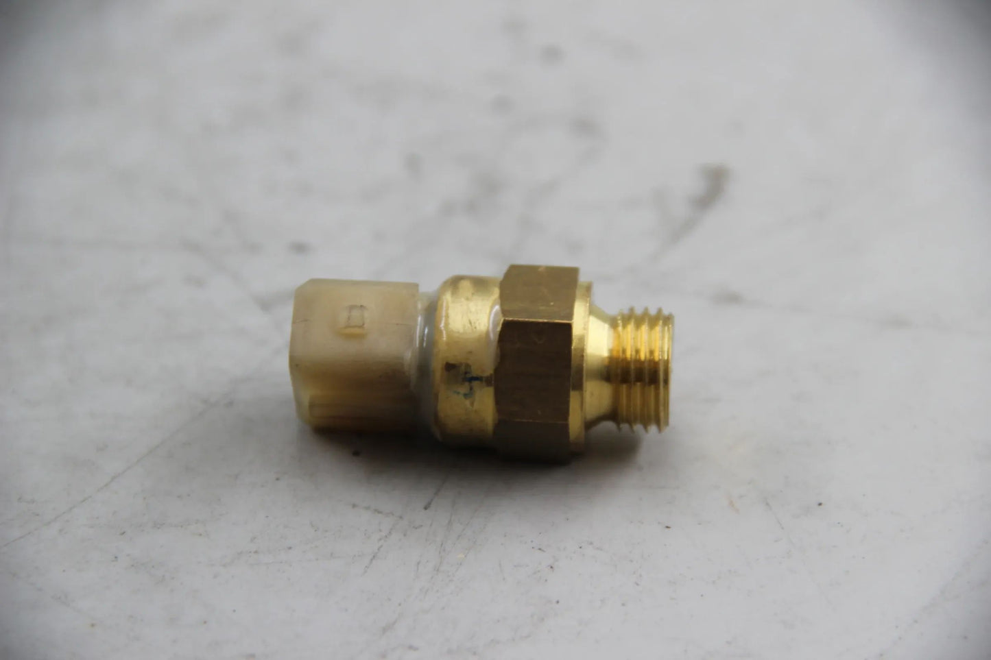 Original BMW E34 525td 525tds E39 E38 Temperaturschalter 86CEL 12632243816