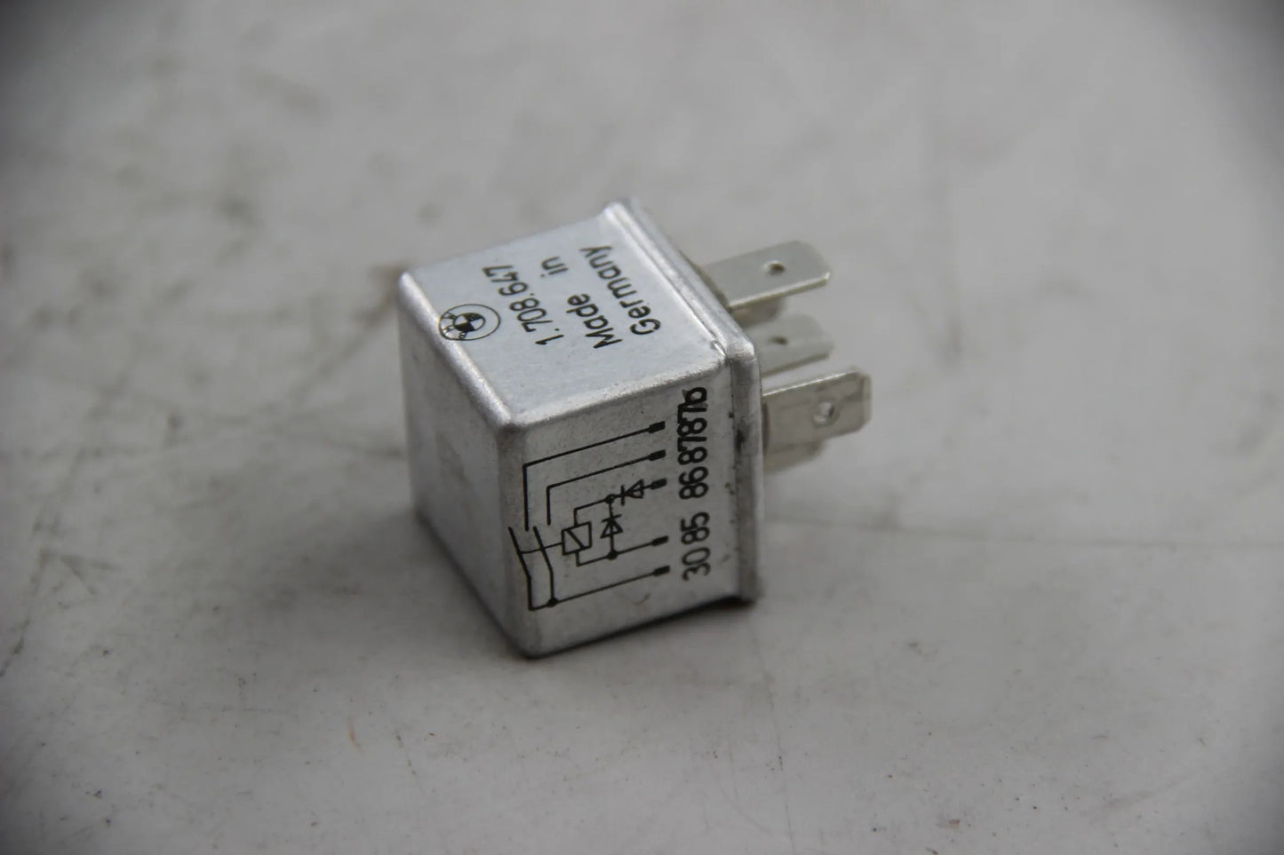 Original BMW E21 E30 E12 E28 E34 E24 E23 Diodenrelais SI537 04/86 12631708646