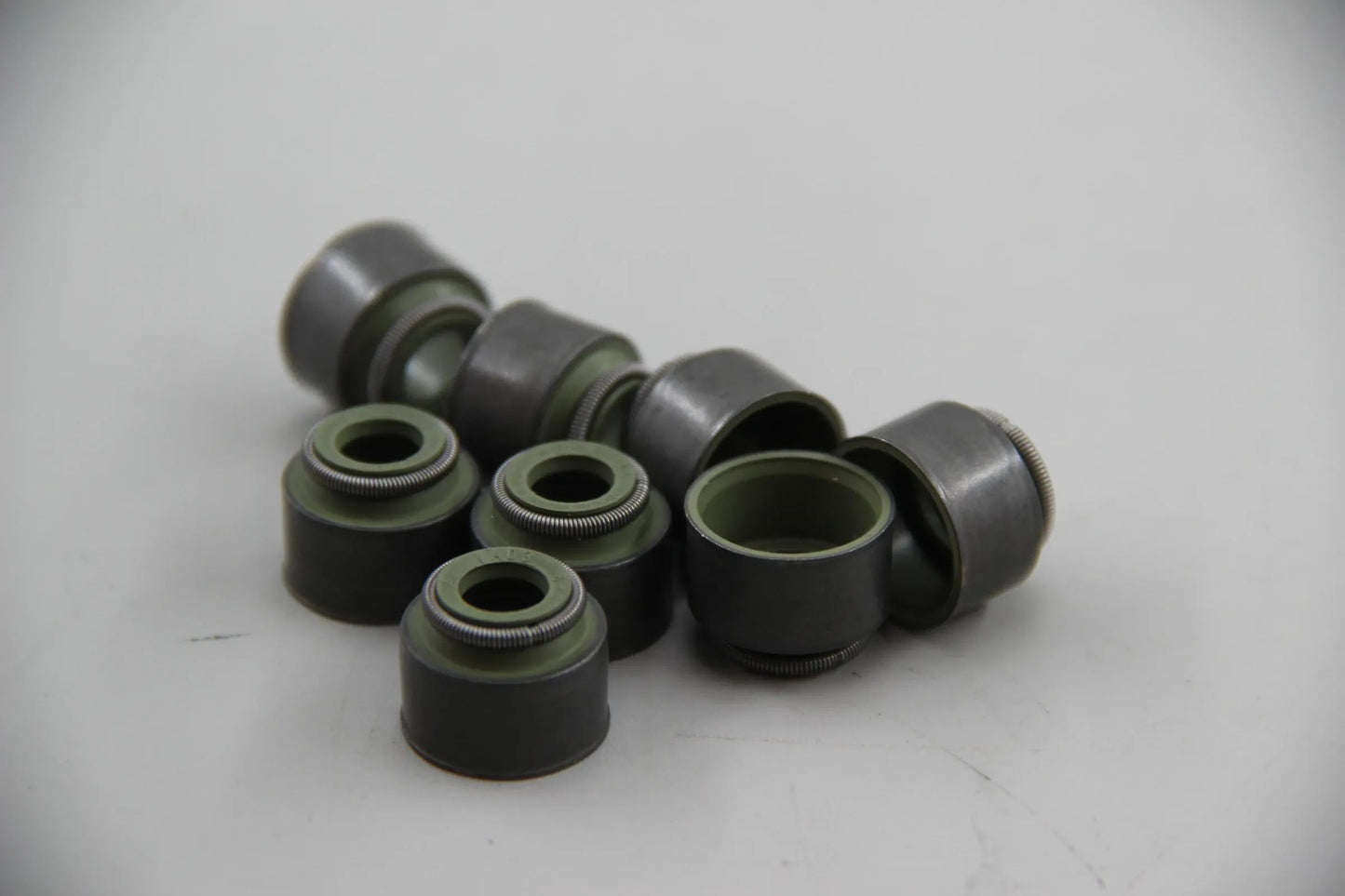 Orig BMW E10 E3 E9 NK E21 E12 E24 8x Ventilschaftabdichtung D=13,9MM 11341261269