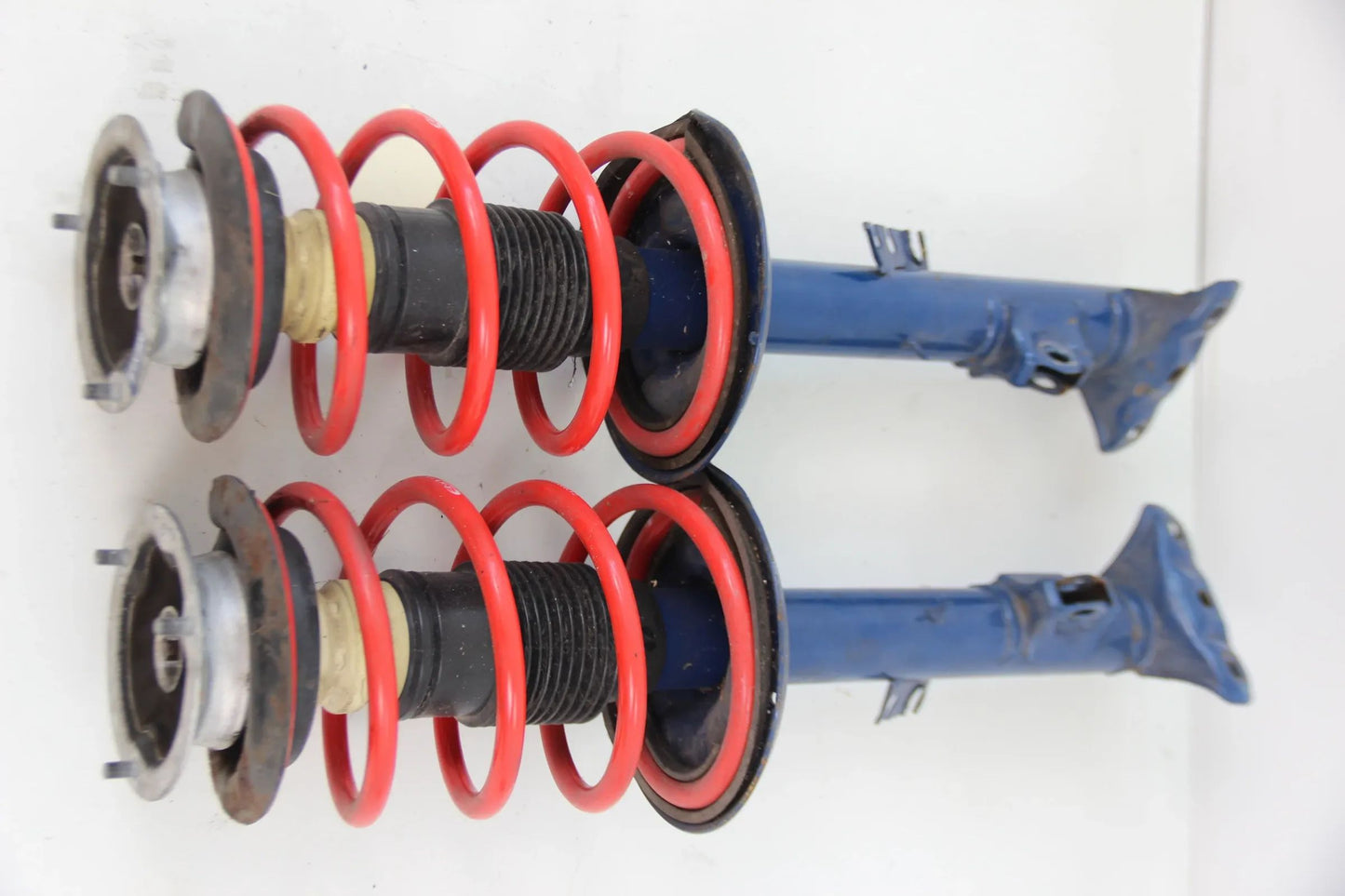 Original BMW E36 316i-318i Coupe Eibach Tieferlegung Federbein