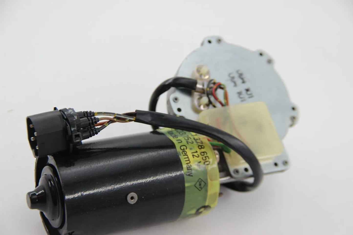 BMW E34 518i-540i M5 E32 730i-750i Wischermotor Scheibenwischer 61611378650