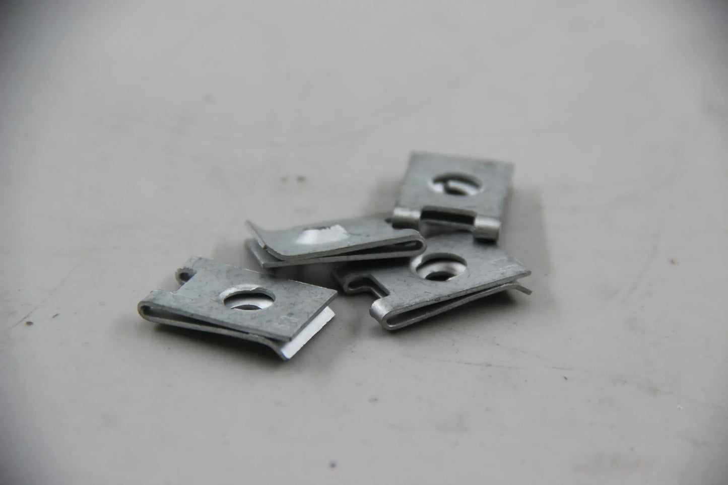 Original BMW E81 E21 E30 E36 E93 4x Blechmutter ST6,3-1-ZN NOS NLA 07129925742