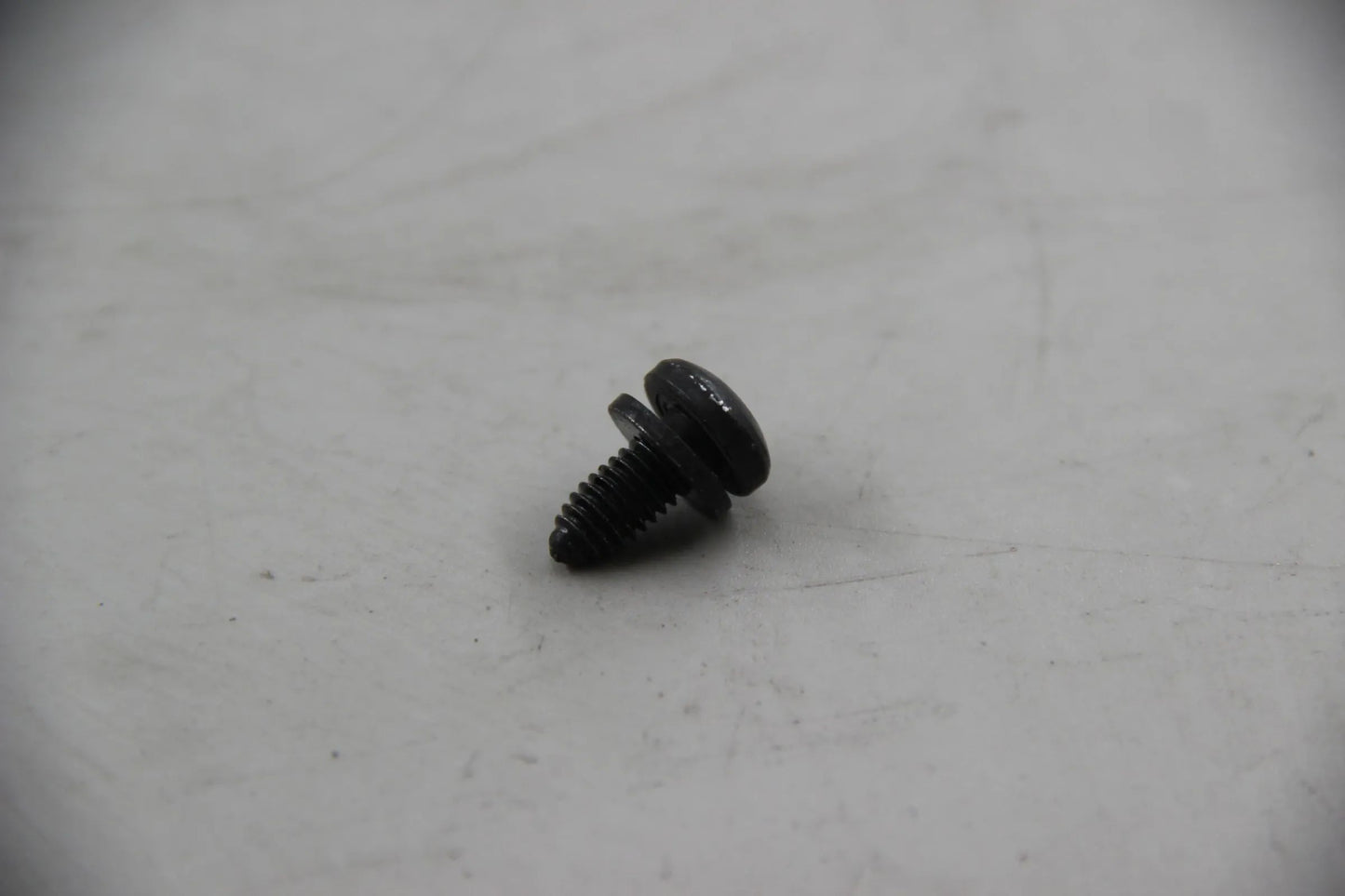Original BMW E39 E63 E38 Torxschraube mit Scheibe ISA M6X9 NOS NLA 51238165044