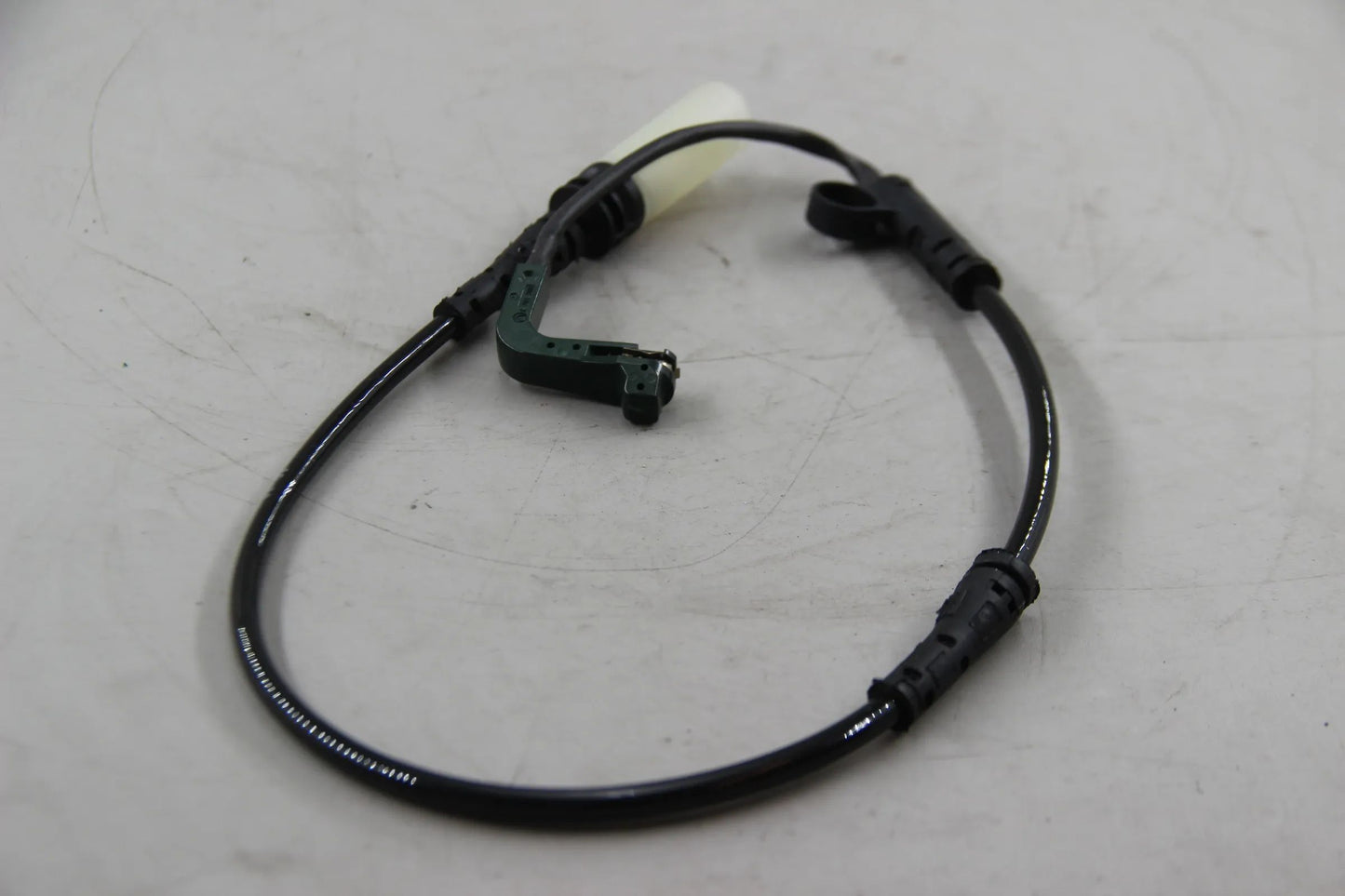 Original BMW E60 520i-550i E61 E63 E64 Bremsbelagfühler vorne links 34356789492