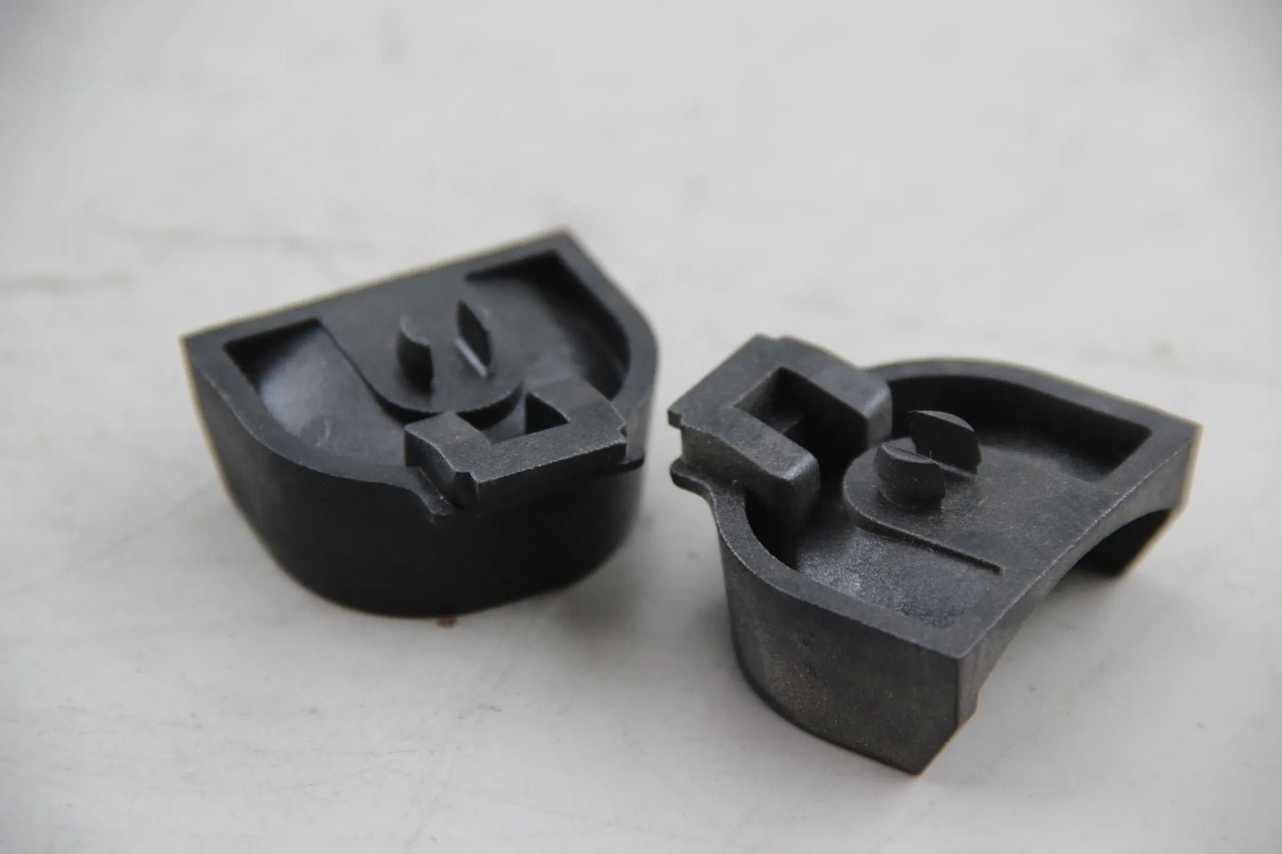 Original BMW E30 316i-325i E34 E32 E31 2x Halter Wasserkühler 10MM 17111178449