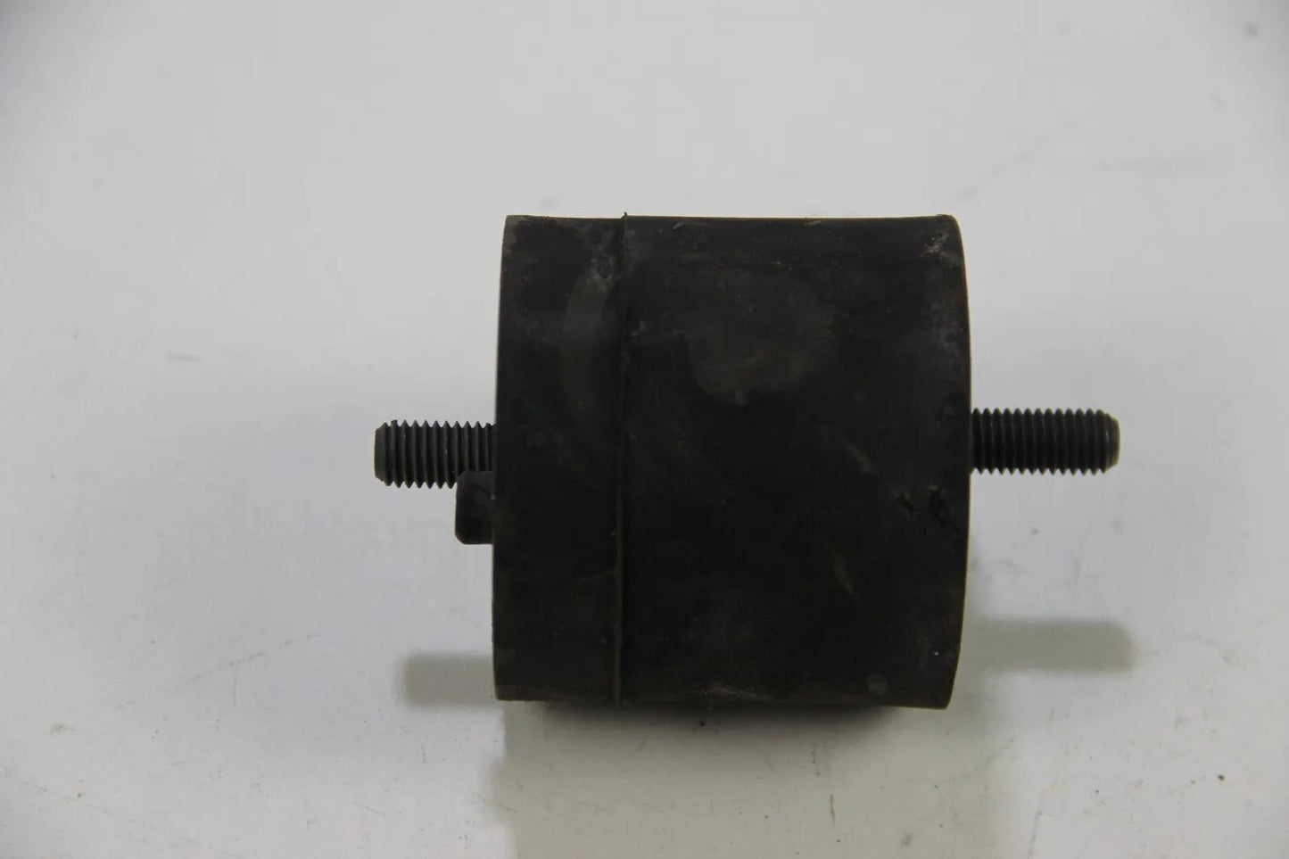 NEU Original BMW E34 520i 525i Motorlager Gummilager 1138879