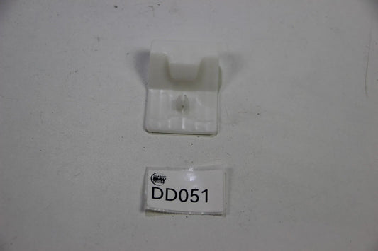 NEU BMW Original E34 E32 Distanzstück 16111179032 Clip 5er 7er