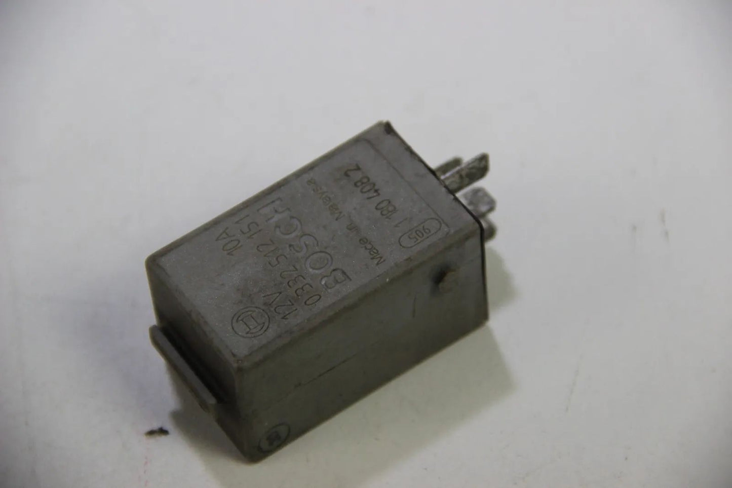 Original Bosch E32 E31 E34 Relais Niveauregulierung 0332512151 Oldtimer