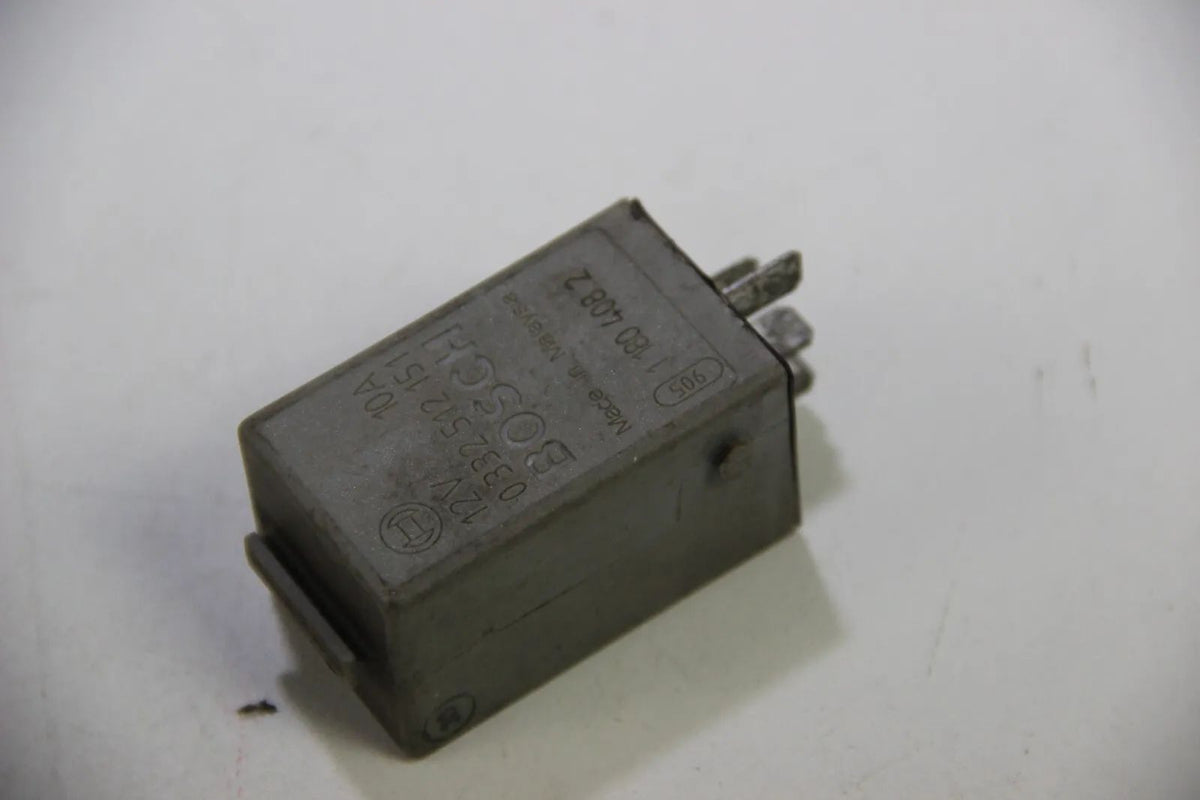 Original Bosch E32 E31 E34 Relais Niveauregulierung 0332512151 Oldtimer