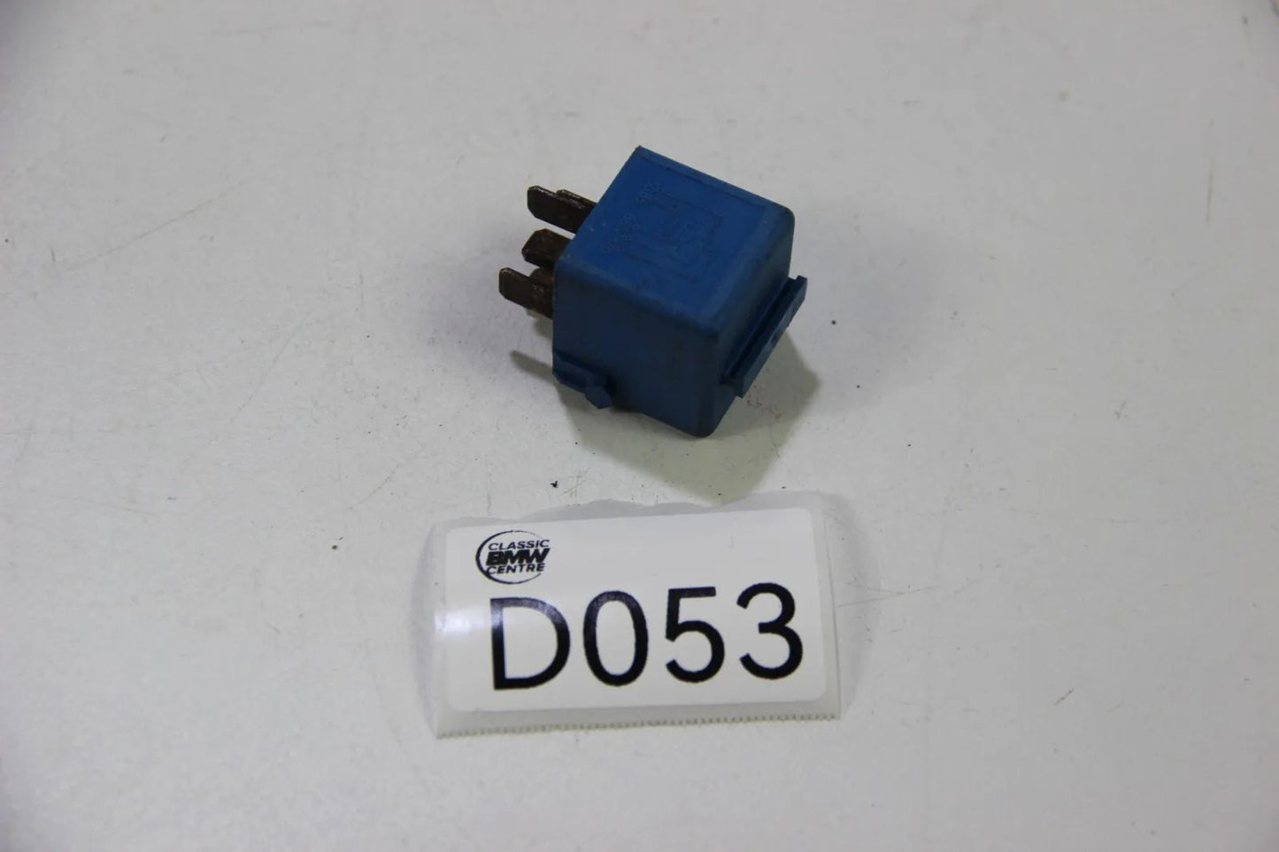 Original BMW 114 CMSP E3 E30 E36 E12 E24 Relais signalviolett 61361388911