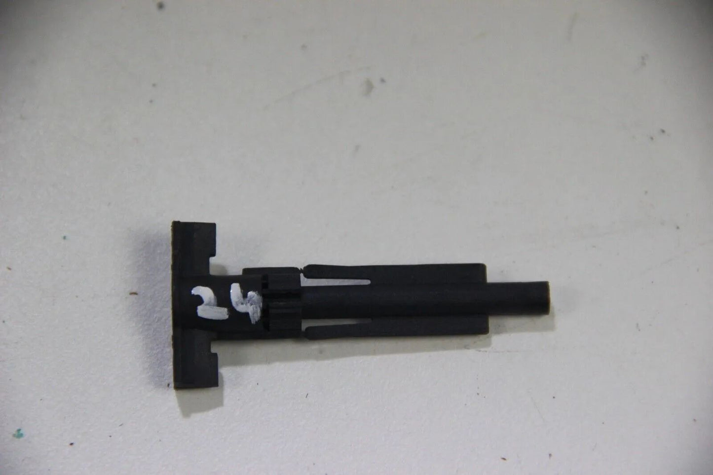 Original BMW E30 325i 6-Zyl Kombiinstrument Codierstecker 10 Coding Plug