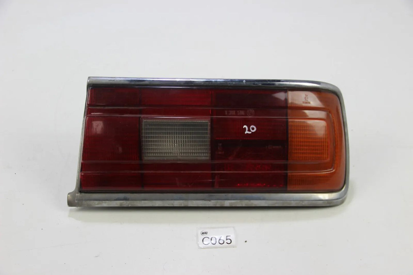 Original BMW E12 5er 518-535i M535i	Heckleuchte Rückleuchte Rechts 1361516