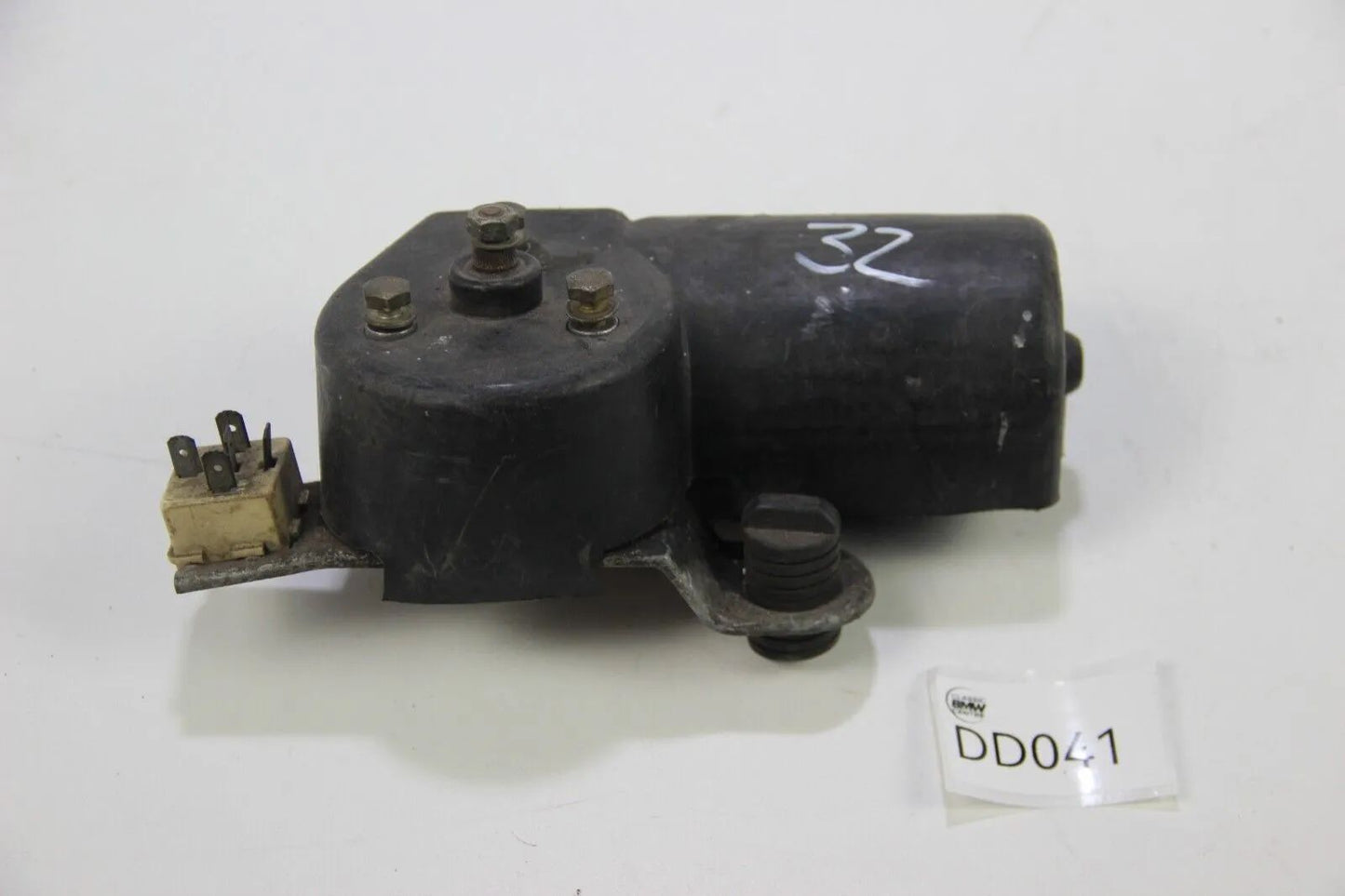 Original BMW E21 Scheibenwischer Wischer Motor Vorne Wiper 0390241085 3er OEM