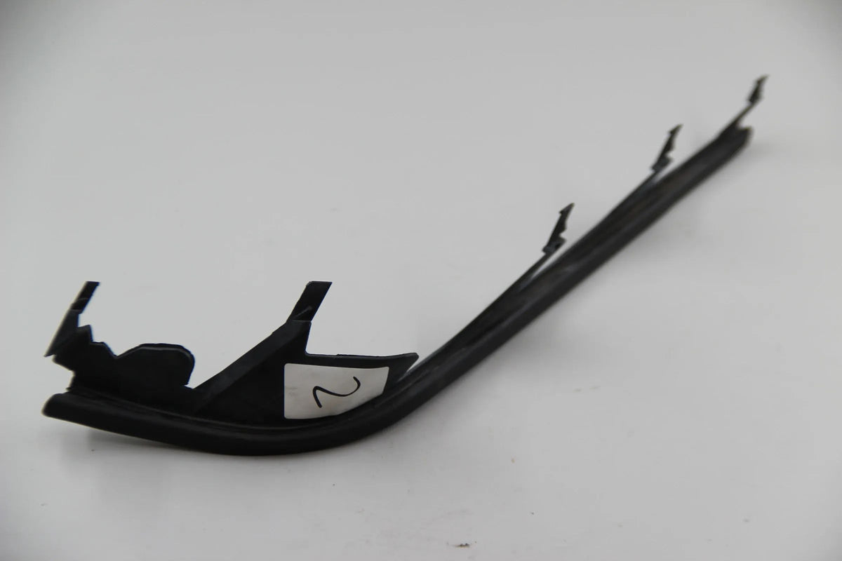 Original BMW E46 316i-330i M3 Abdeckleiste links 63128384489
