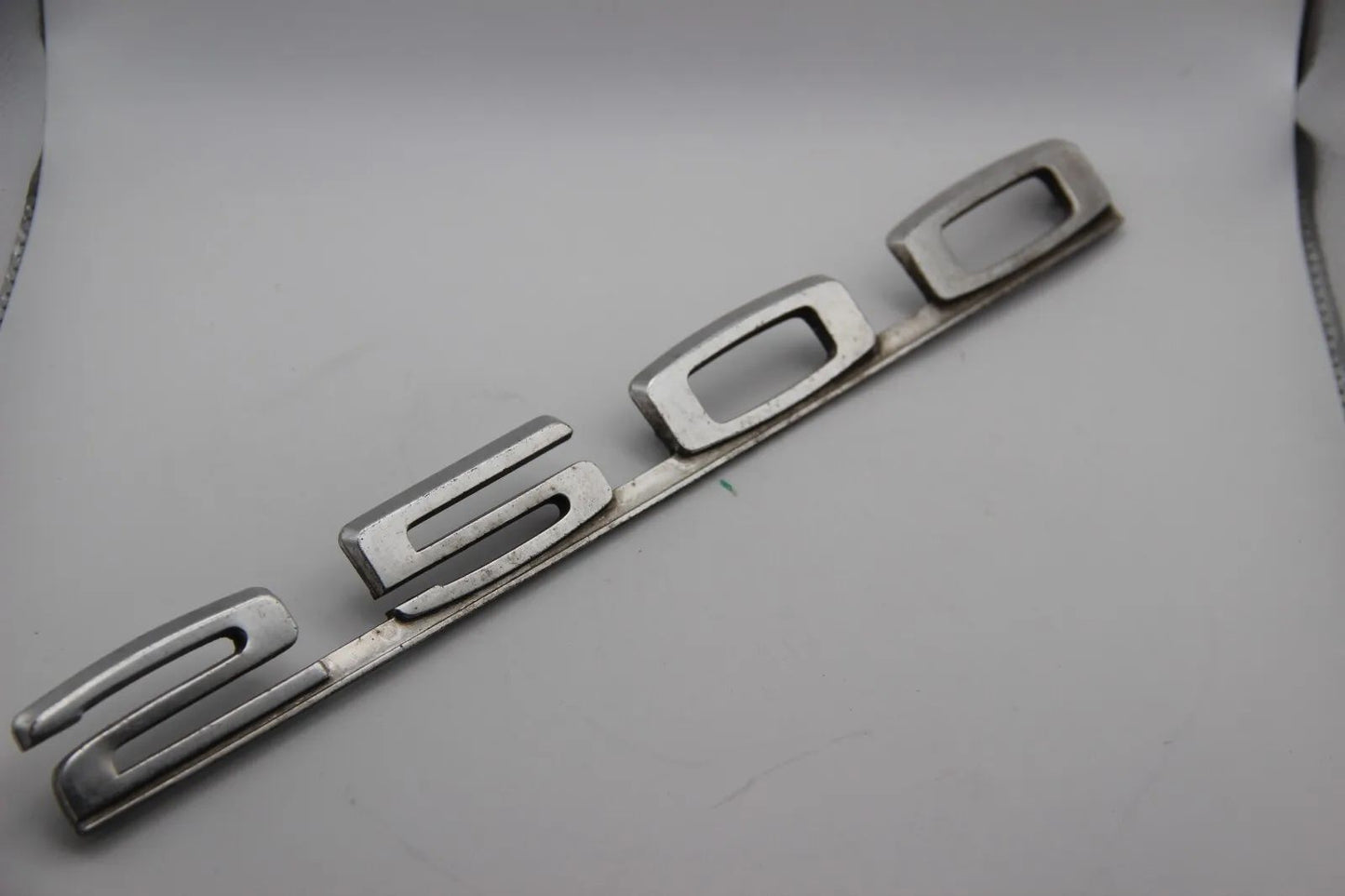 Original BMW E9 E3 2500 Modellbezeichnung Emblem Badge Schriftzug Typenschild