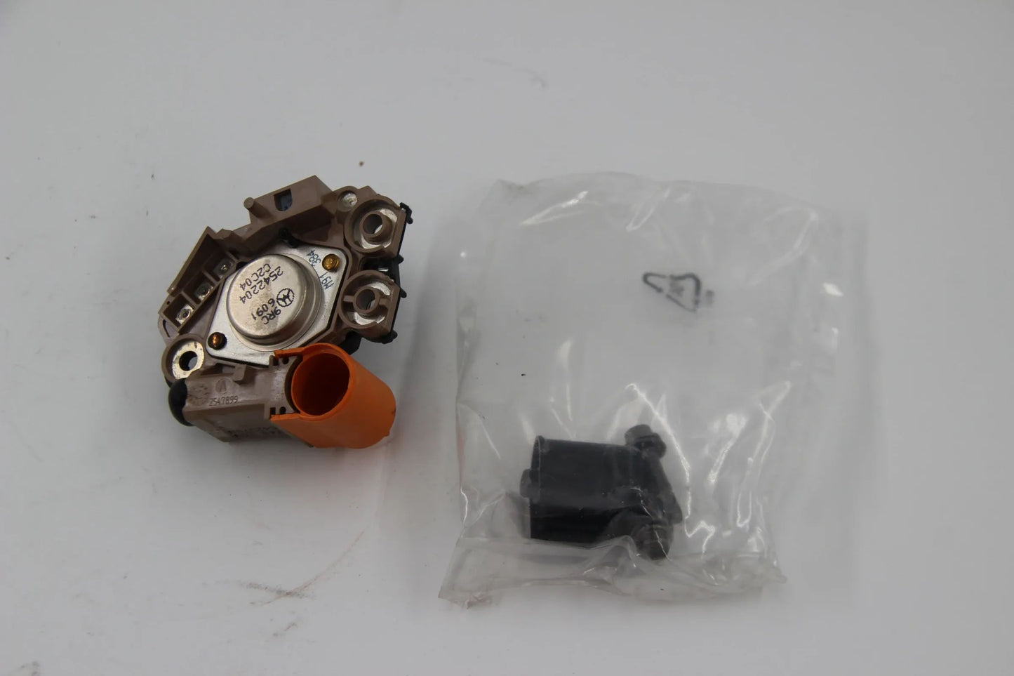 Original BMW Regler Lichtmaschinenregler  12317501749