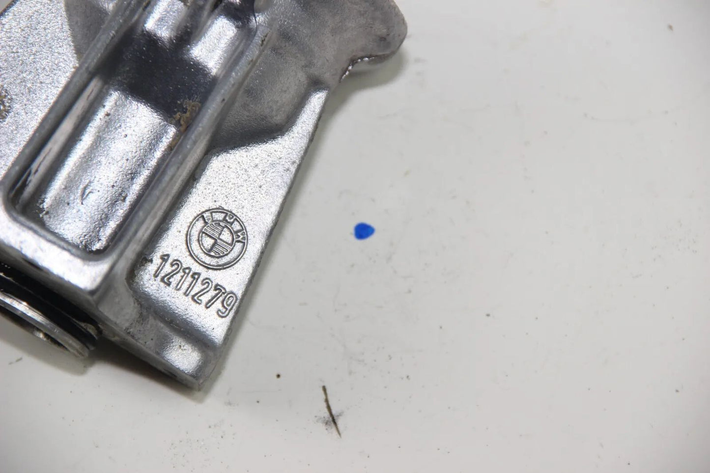 BMW E30 325ix AWD Allrad Lagerblock Antriebswelle Differenzialstütze 1211279