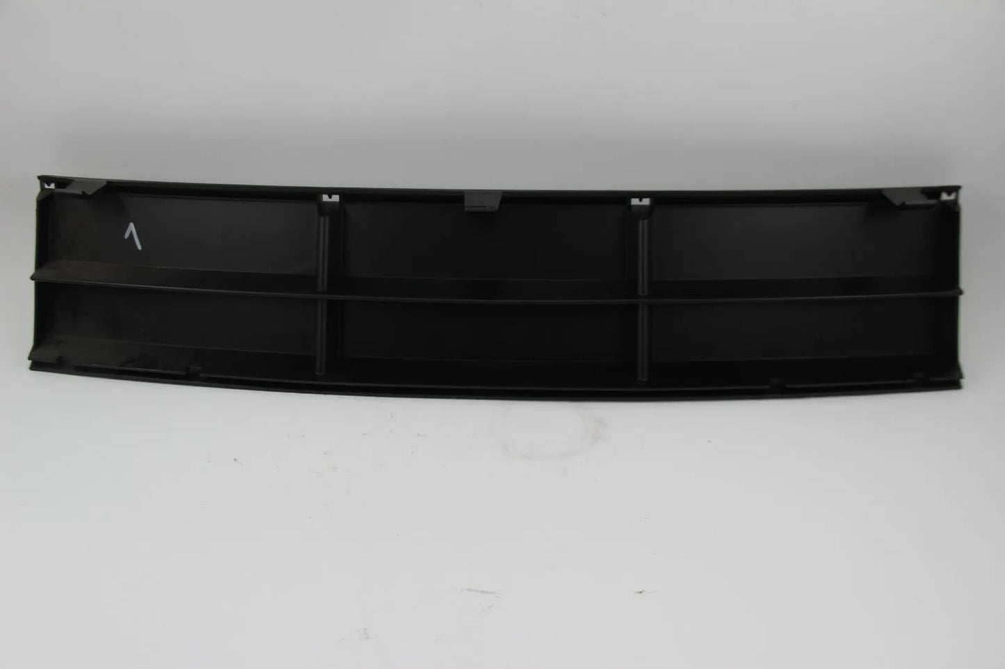 Original BMW E39 520i-540i Gitter geschlossen front Stossstange 51118160851