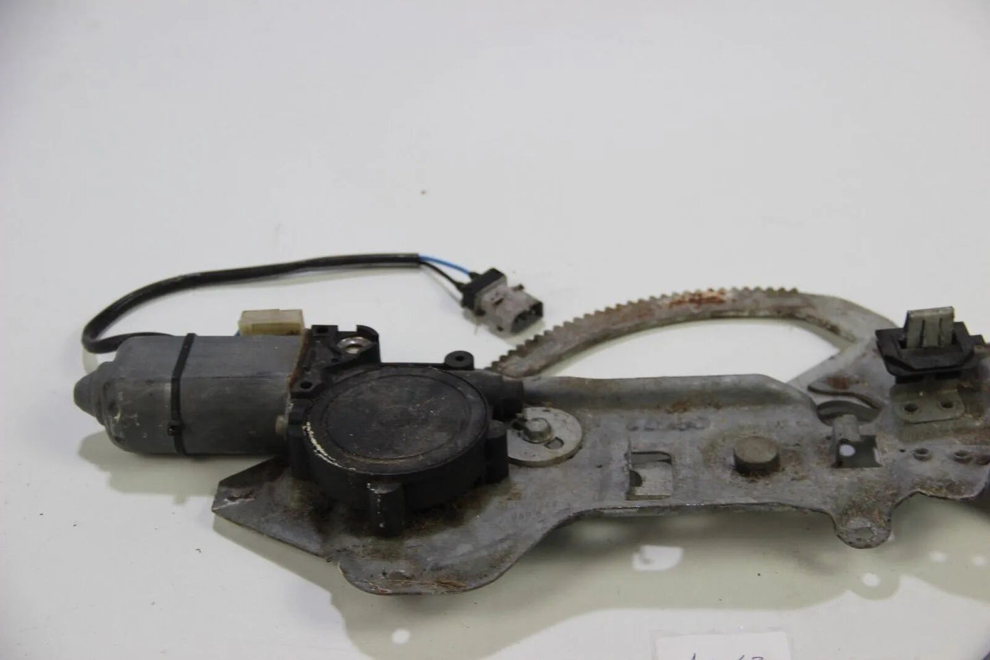 Original BMW E34 Fensterheber Elektrisch Bosch Vorne Rechts 8351808