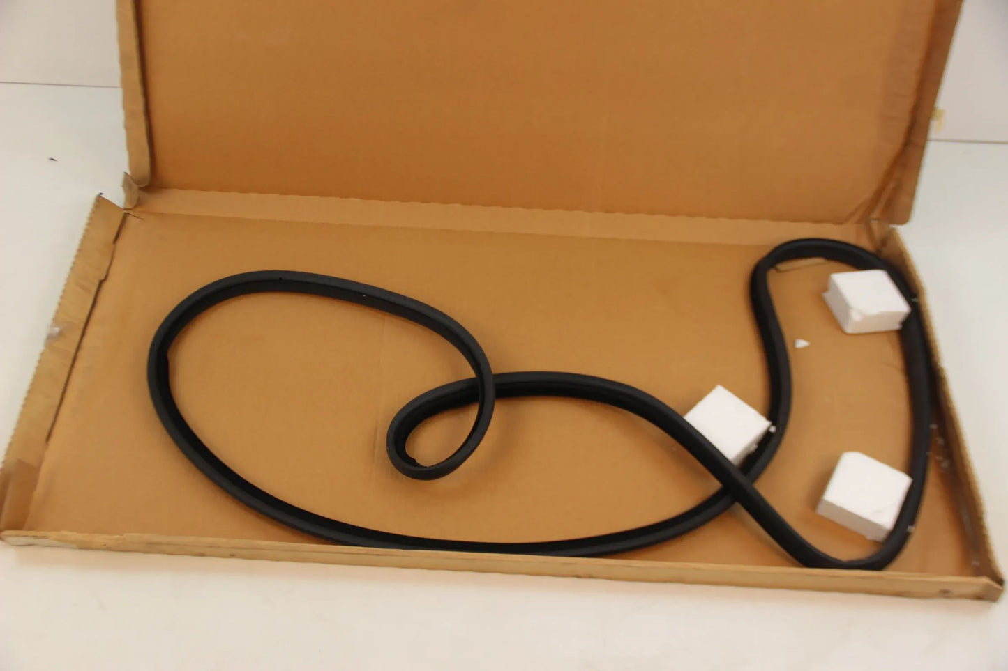 Original BMW 3er E36 316i-328i Dichtung Heckklappe 3545mm 51718171165