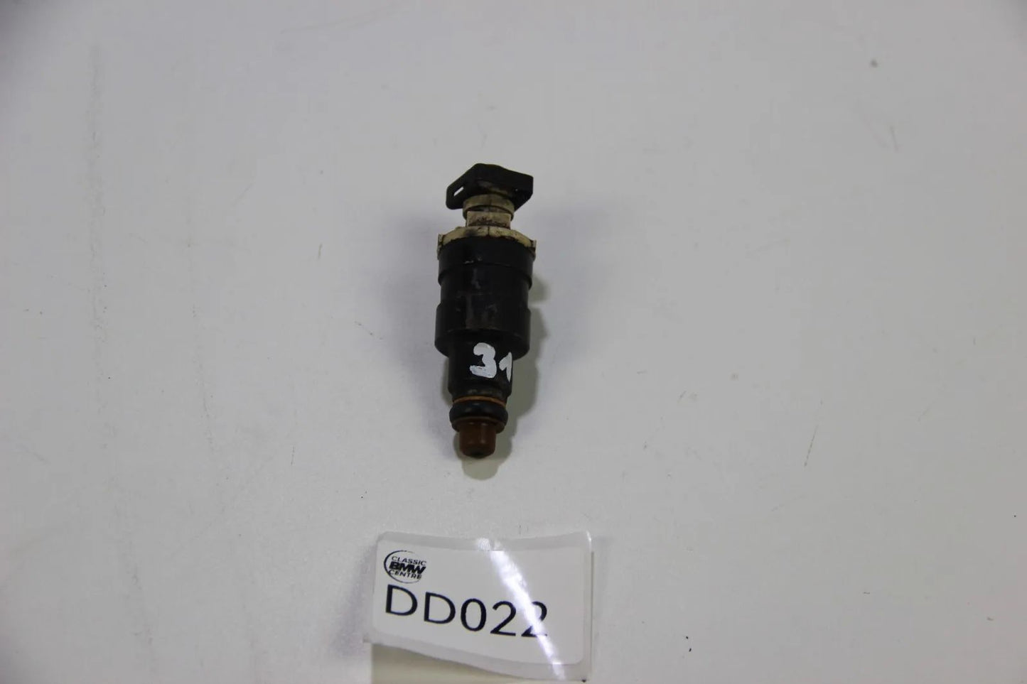 Original BMW E28 E30 320i 520i M20 Injektor Injector Einspritzventil 0280150208