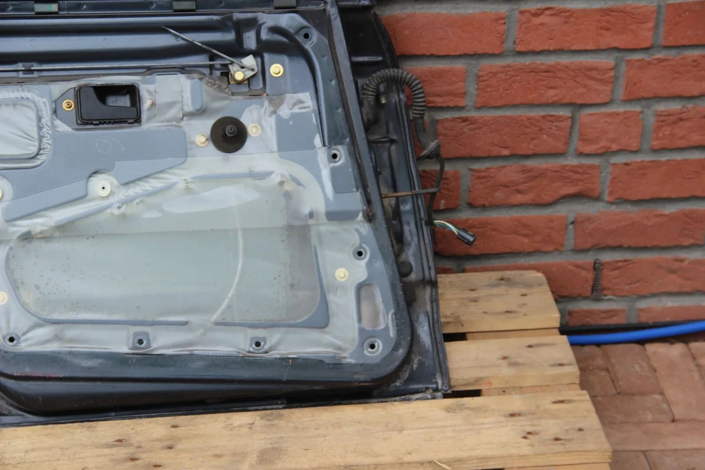 BMW E30 Limo/Touring Hintertür links 4-Türer mit Fensterheber Diamantschwarz 3er